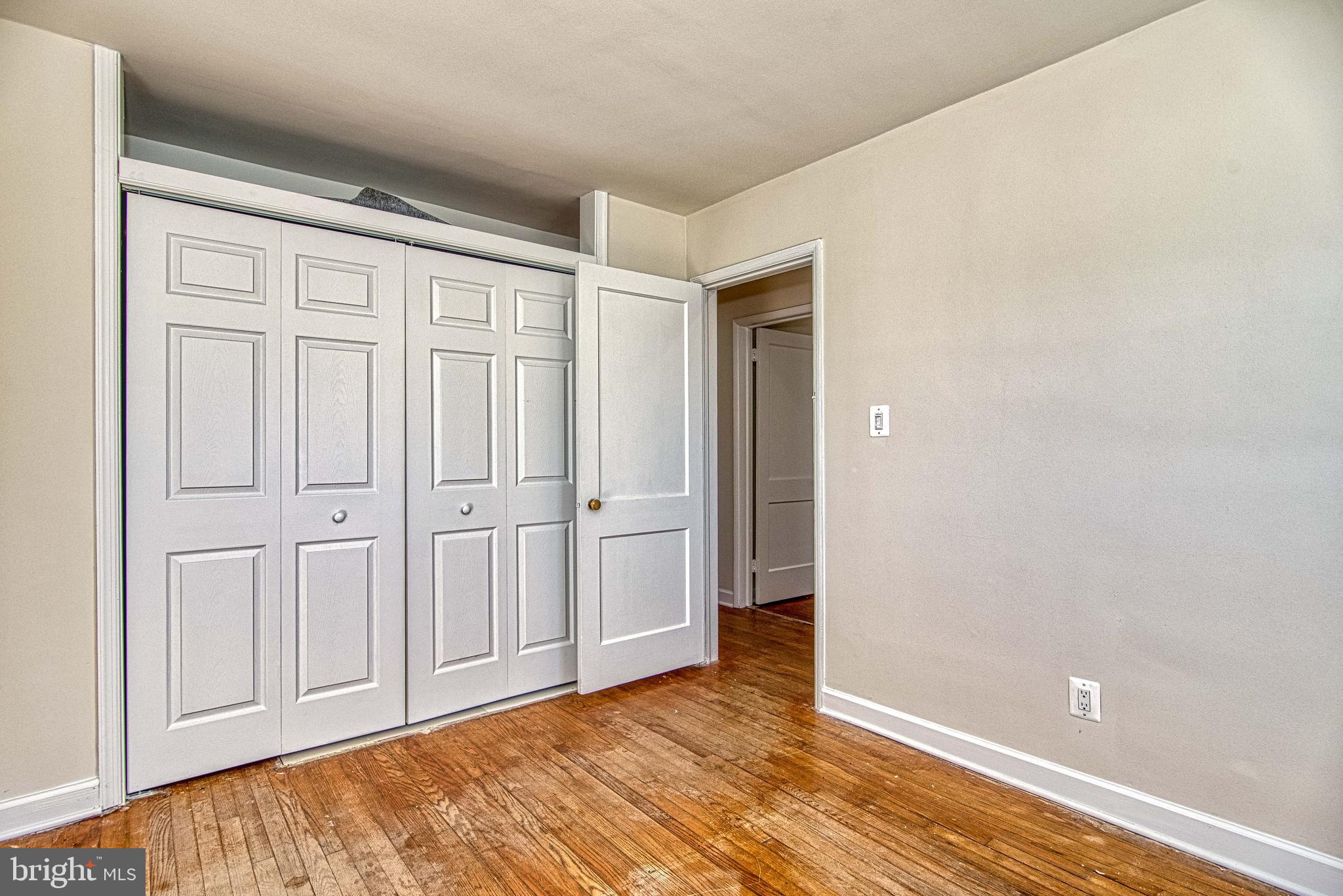 BROYHILL PARK - Residential Lease