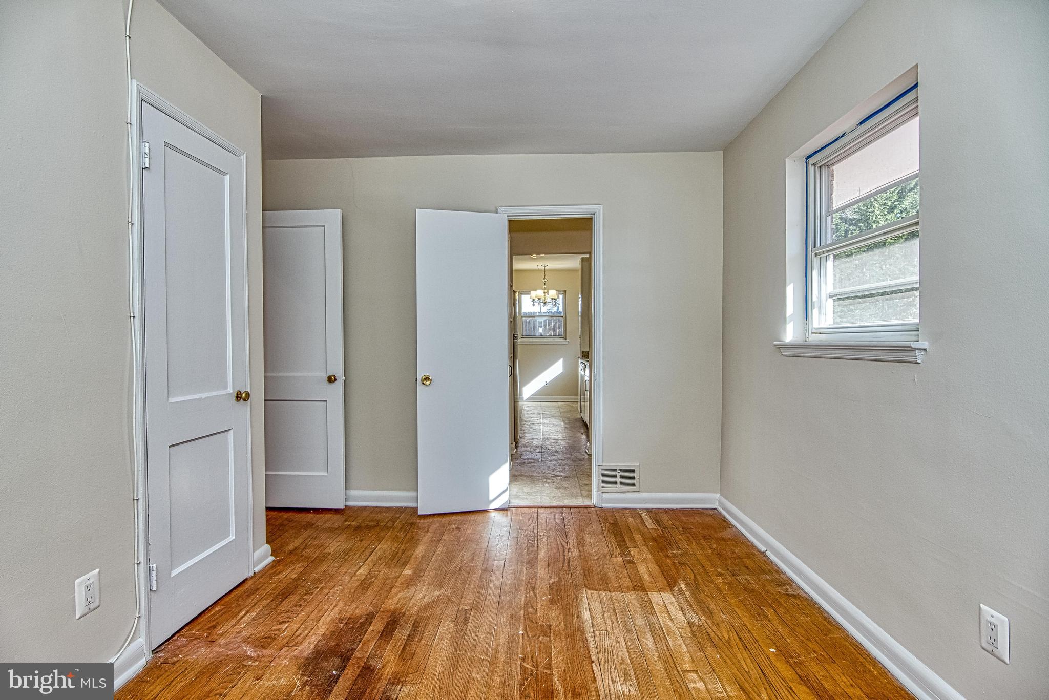 BROYHILL PARK - Residential Lease