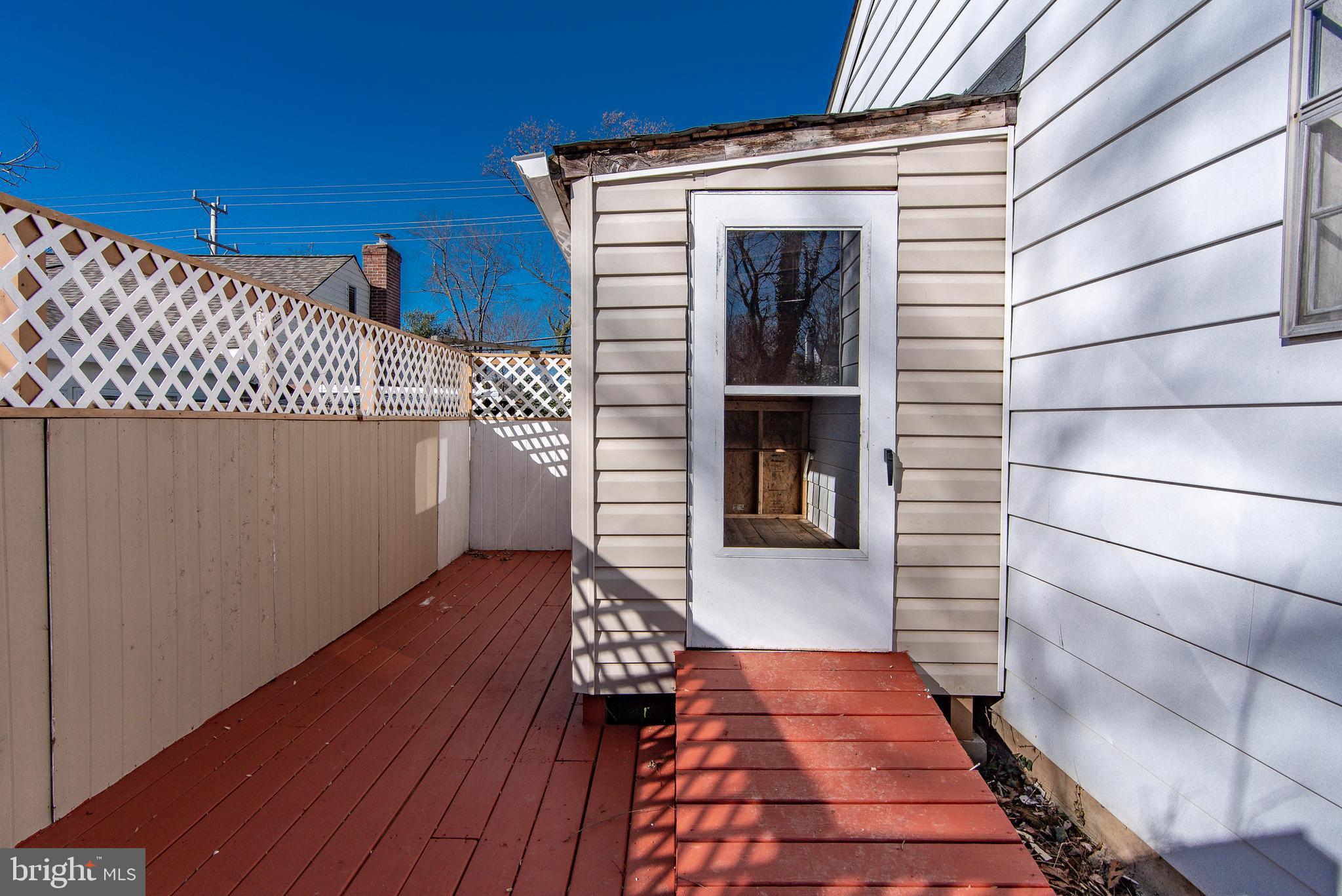 BROYHILL PARK - Residential Lease