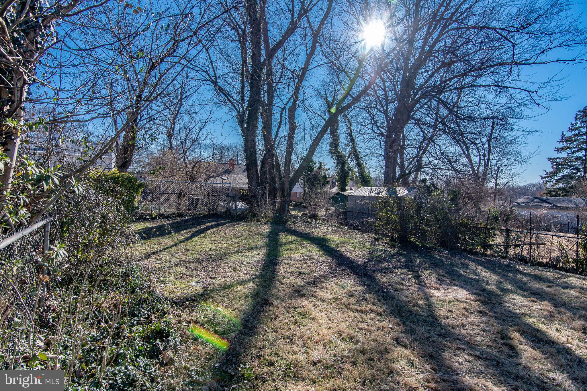 BROYHILL PARK - Residential Lease