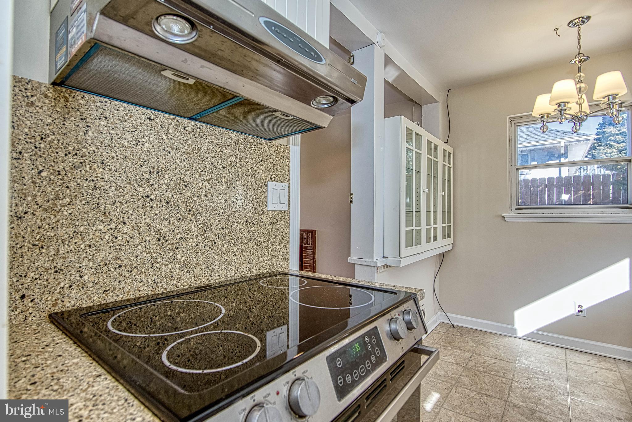 BROYHILL PARK - Residential Lease