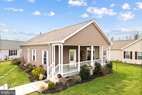 Mobile Home For Sale - 420 Dandelion Drive<br/> BLUE BELL, PA 19422