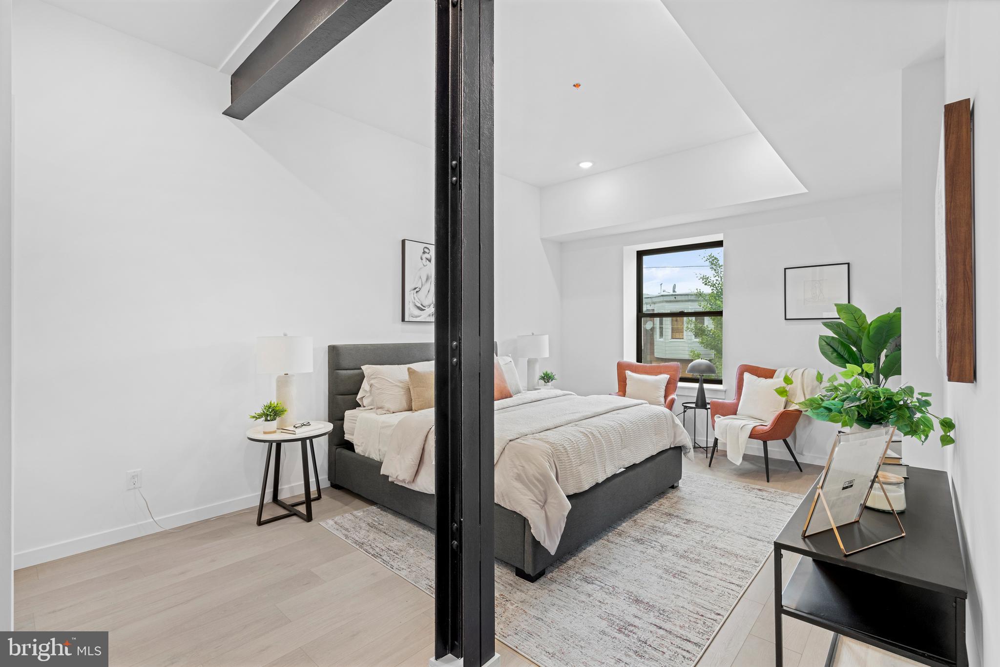 PORT RICHMOND - Residential Lease