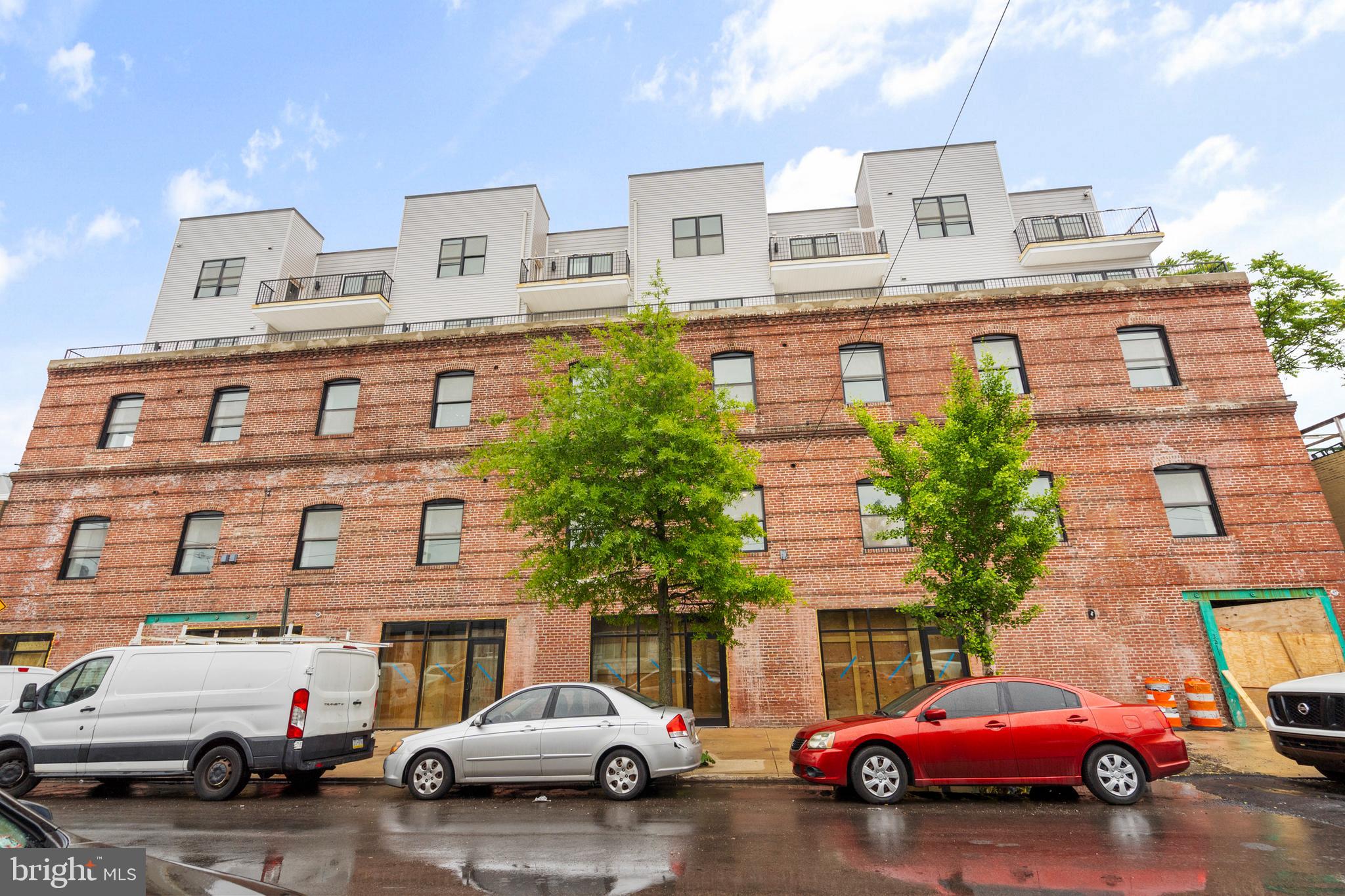 PORT RICHMOND - Residential Lease