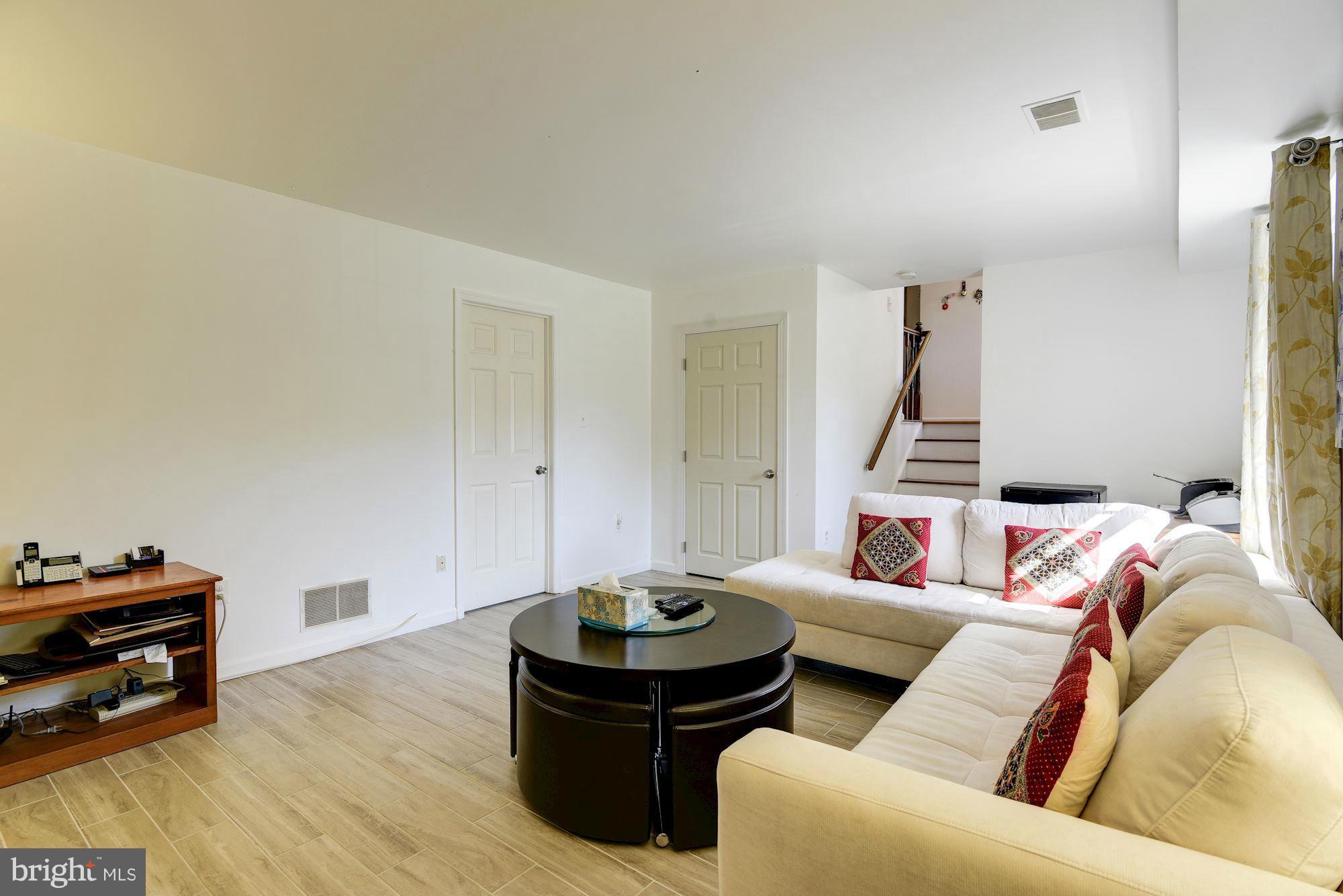 SEQUOIA FARMS - Residential