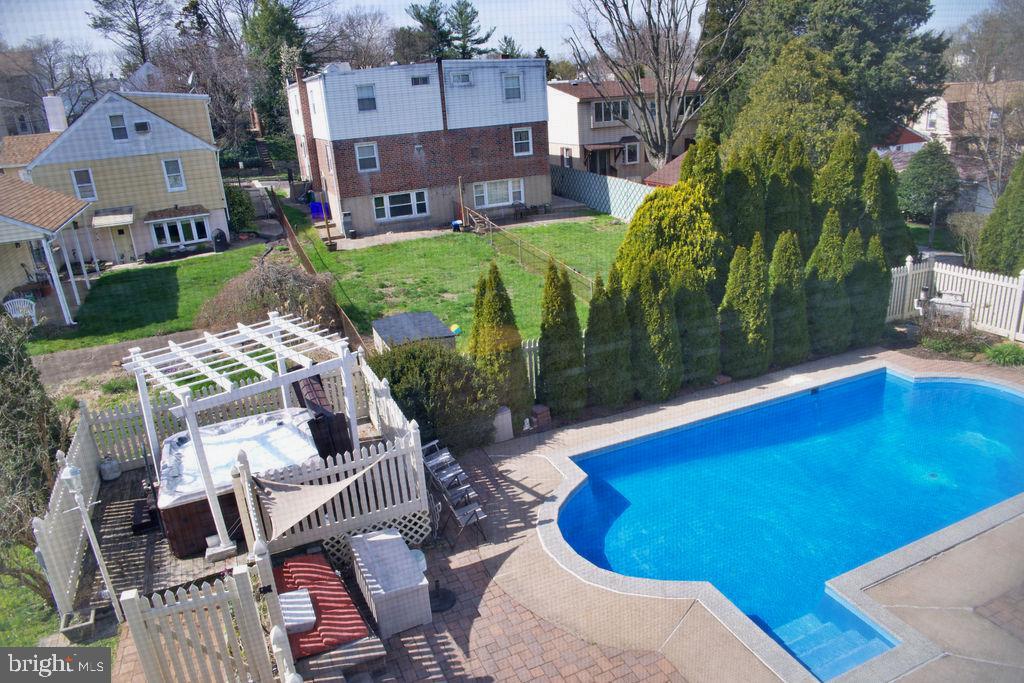 ROCKLEDGE - Residential