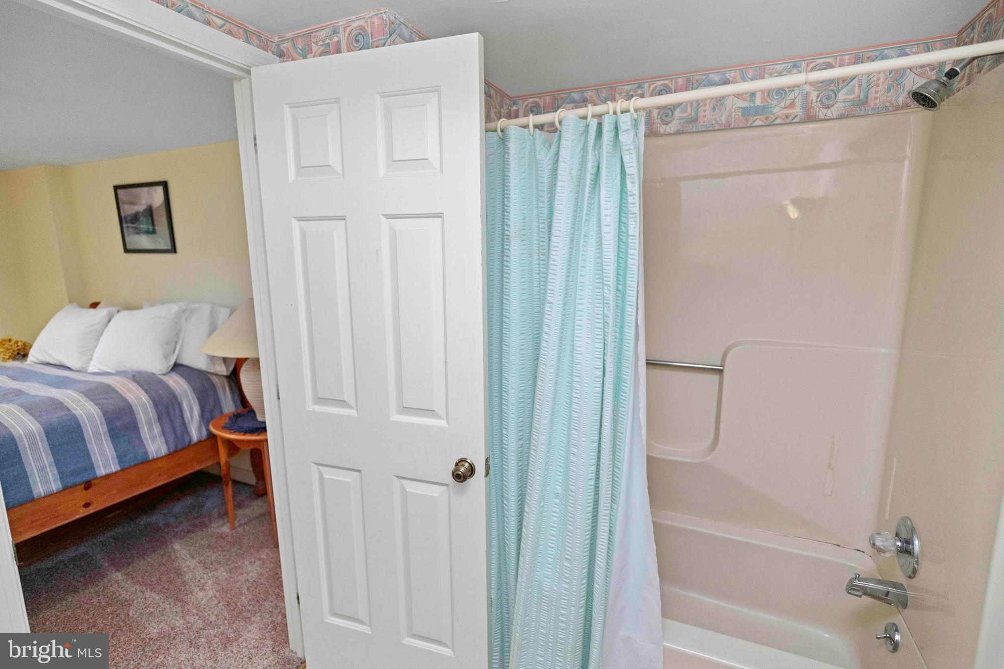 LAURELWOODS - Residential