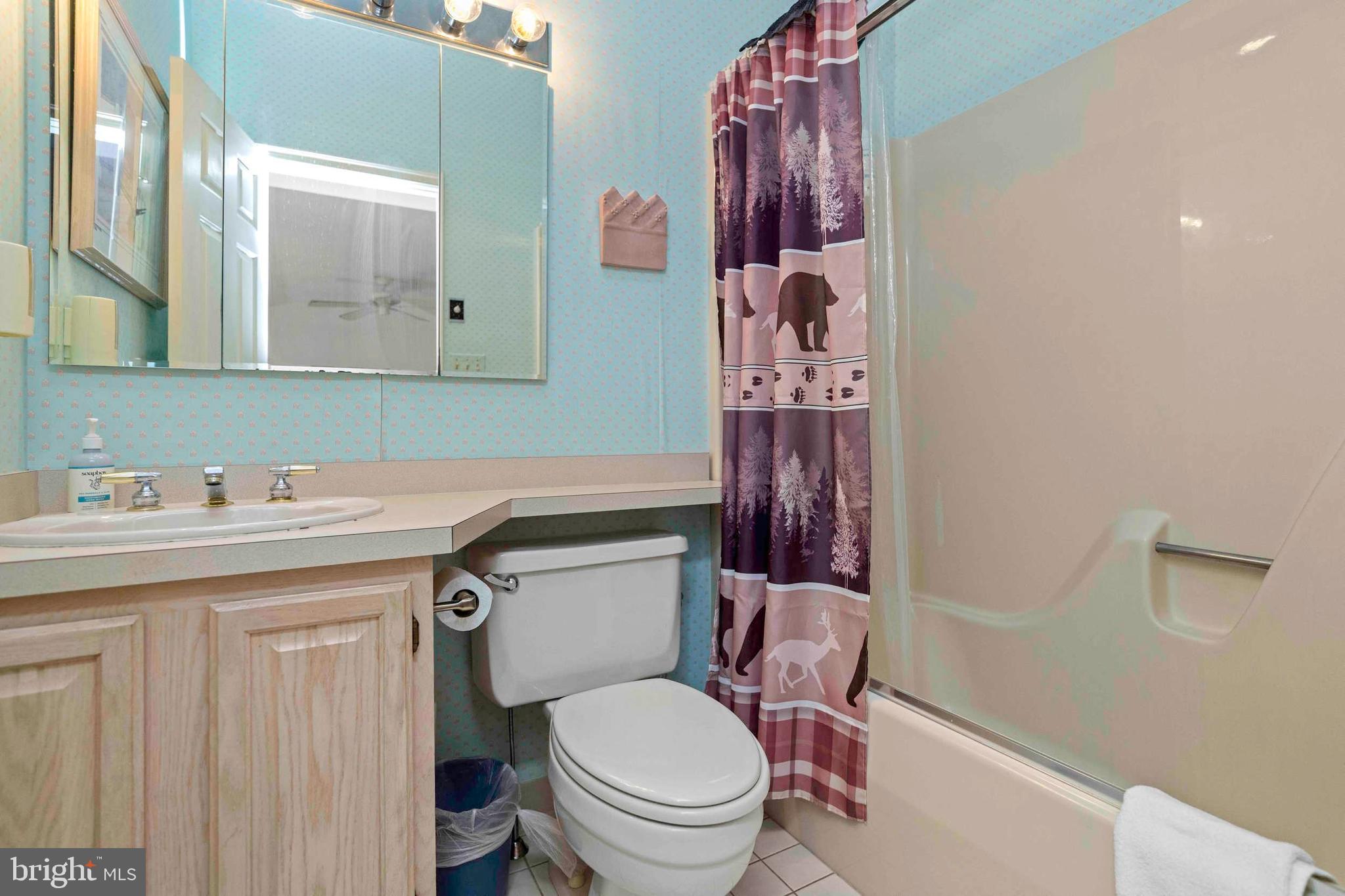 LAURELWOODS - Residential