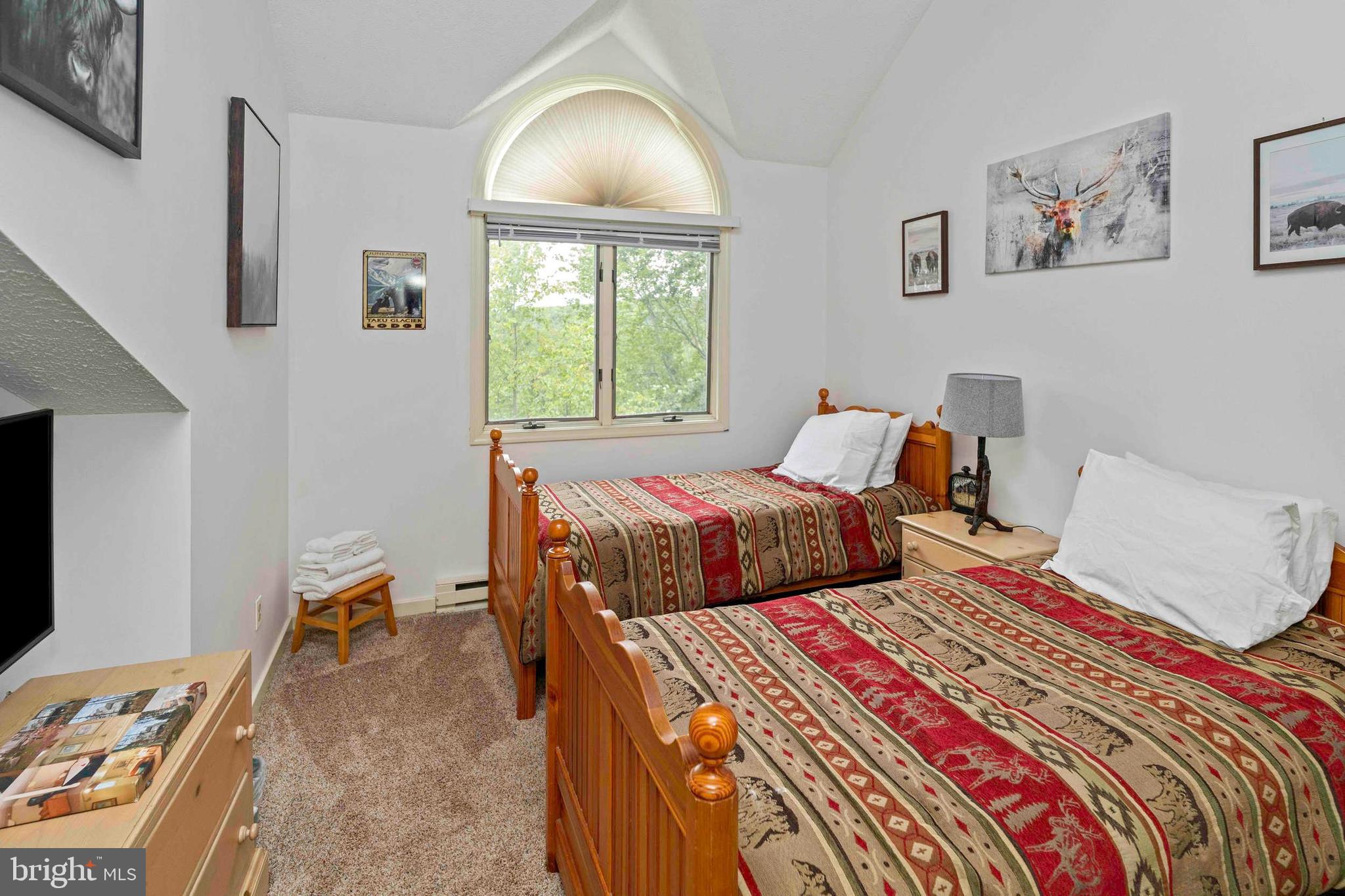 LAURELWOODS - Residential