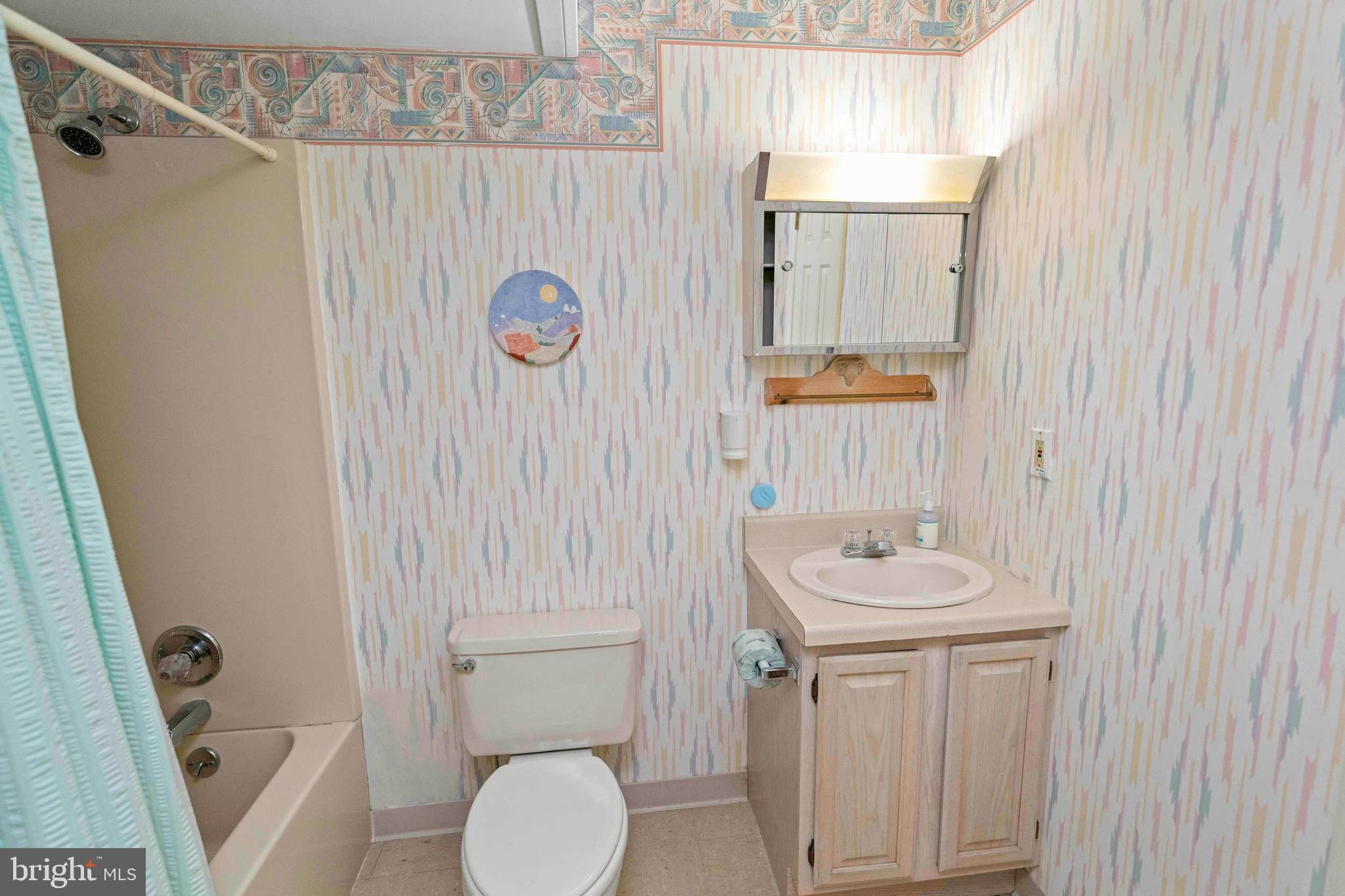 LAURELWOODS - Residential