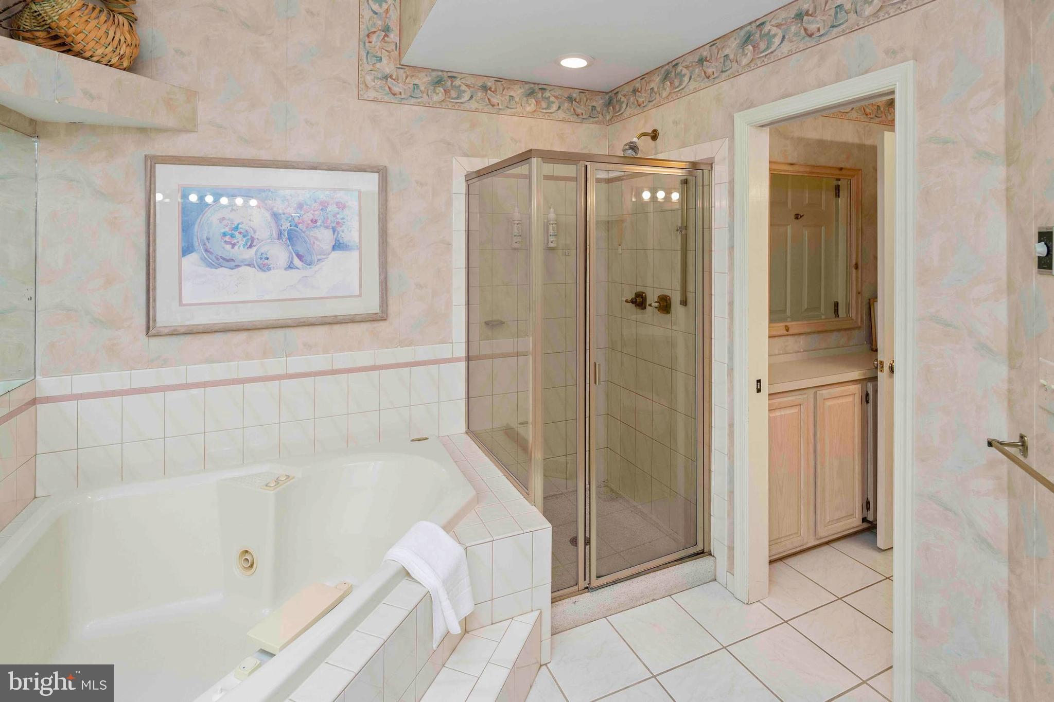 LAURELWOODS - Residential