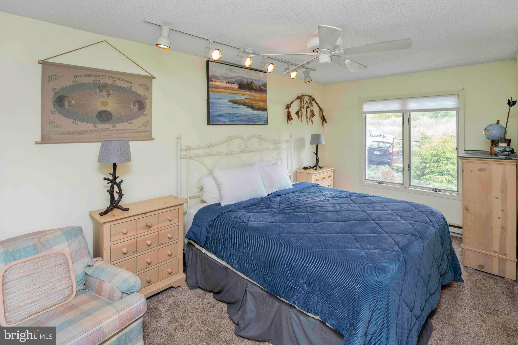 LAURELWOODS - Residential