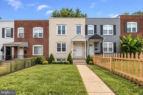 MLS: MDBA2232894
