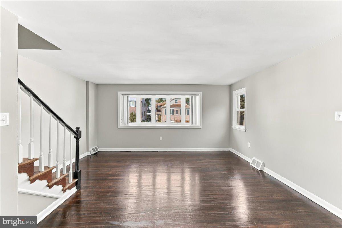 1122 WALNUT STREET