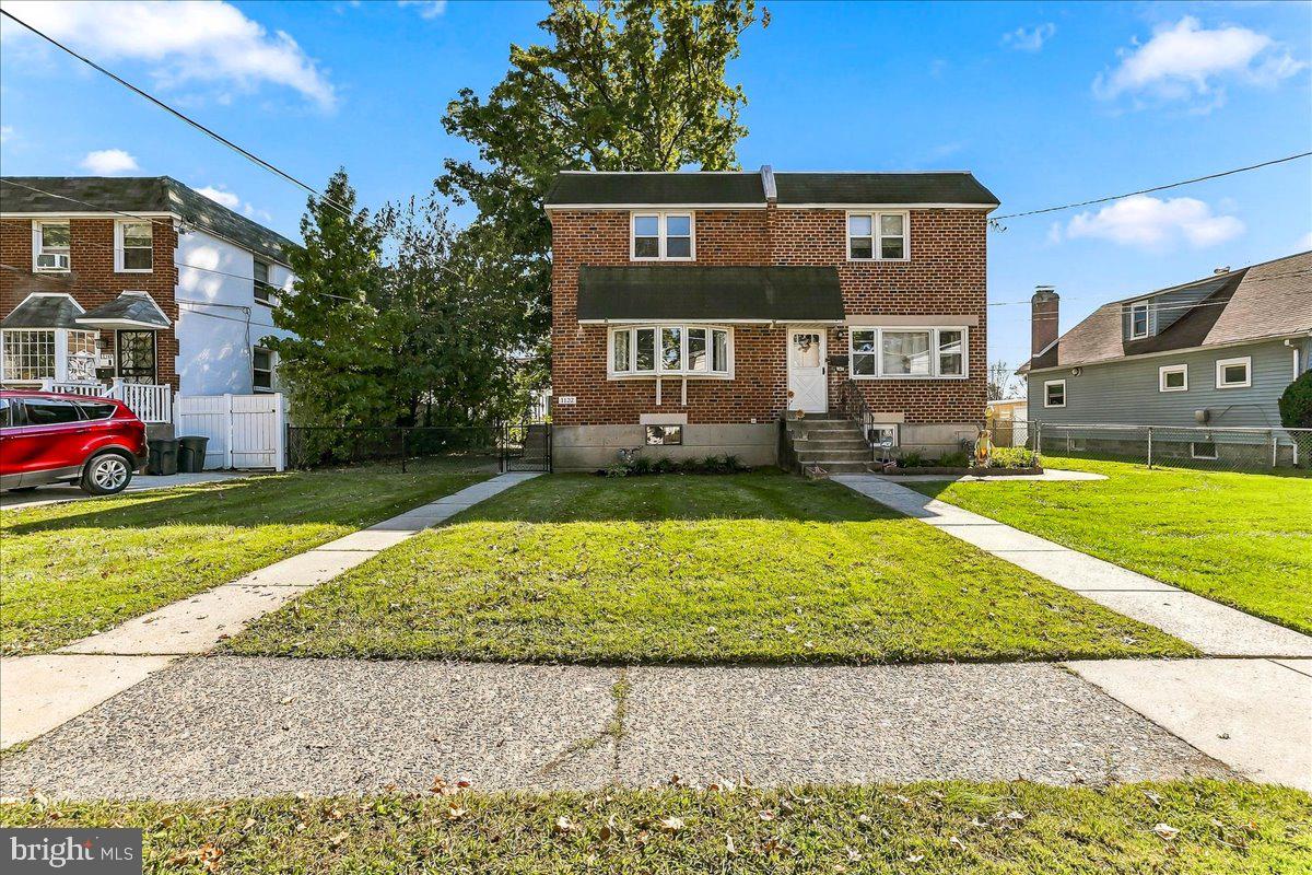 1122 WALNUT STREET