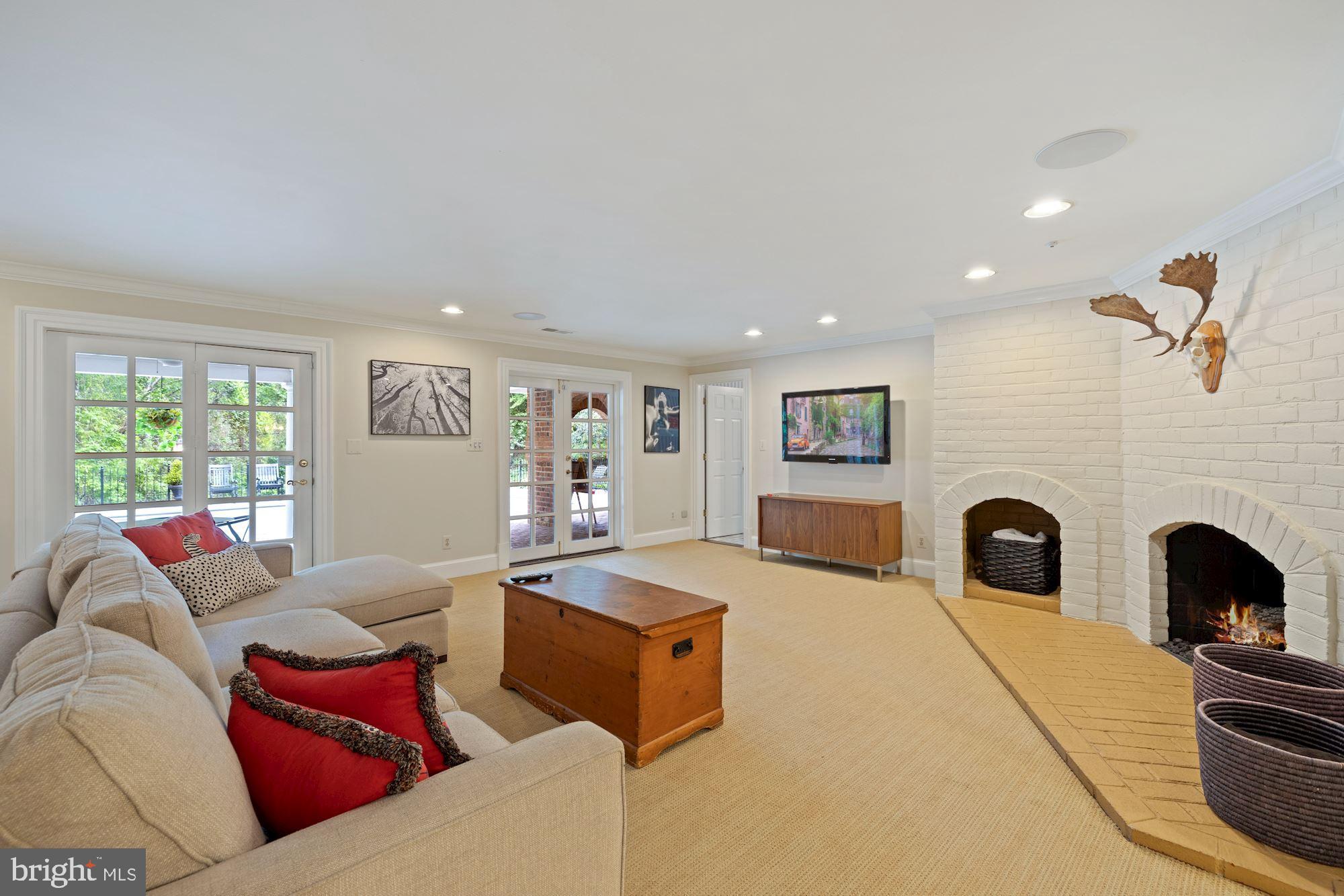 BALLANTRAE FARMS - Residential