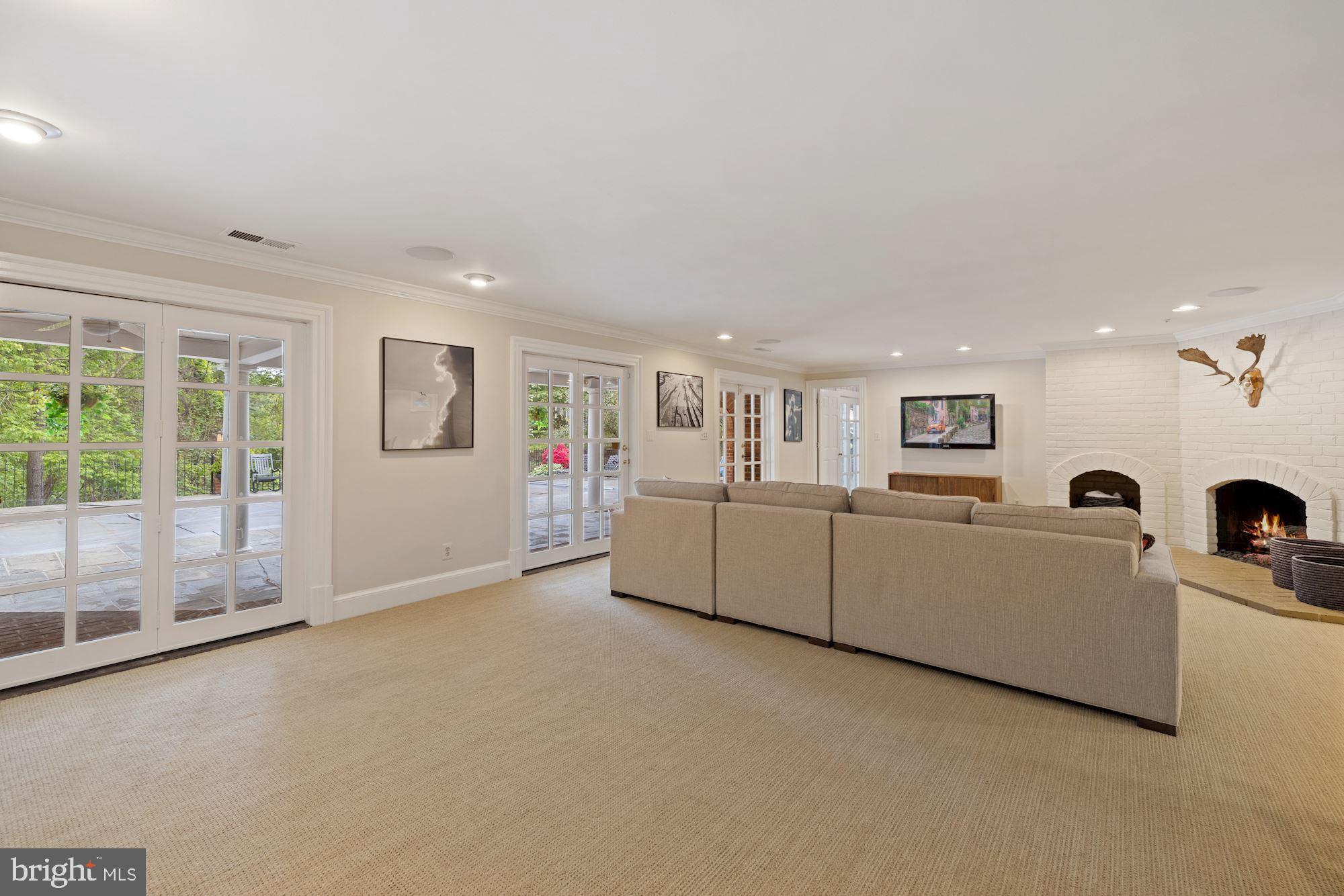 BALLANTRAE FARMS - Residential