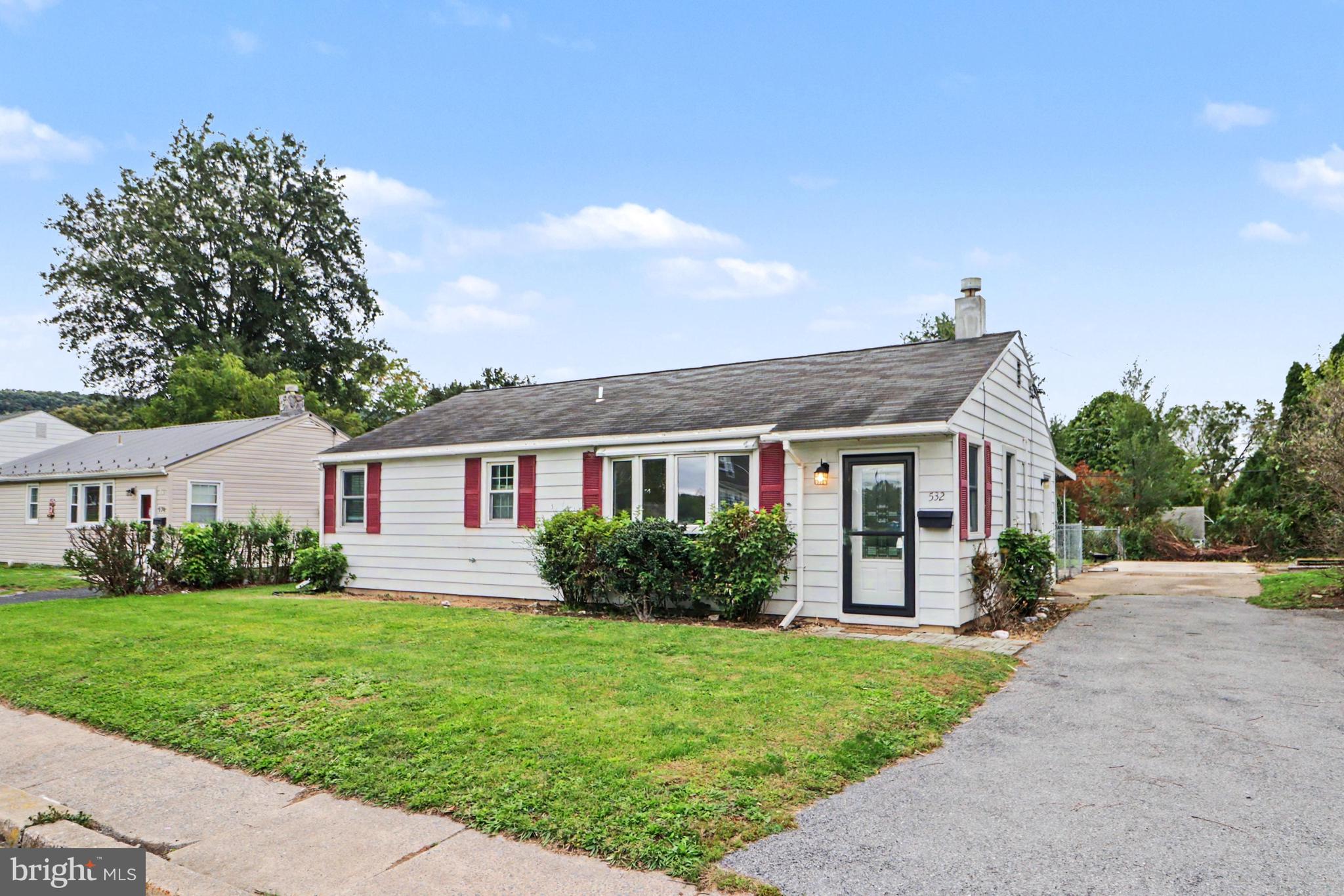532 N ENOLA DRIVE