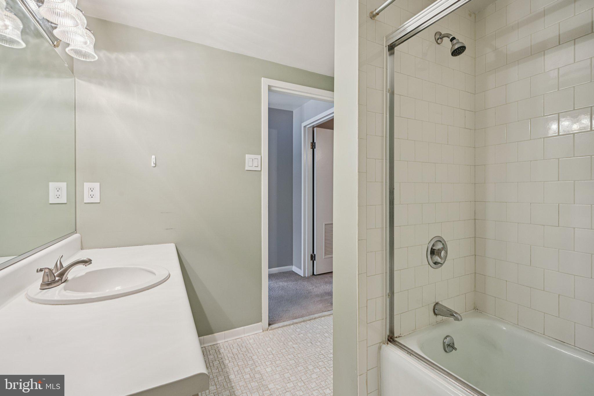 COFFEE RUN - Residential