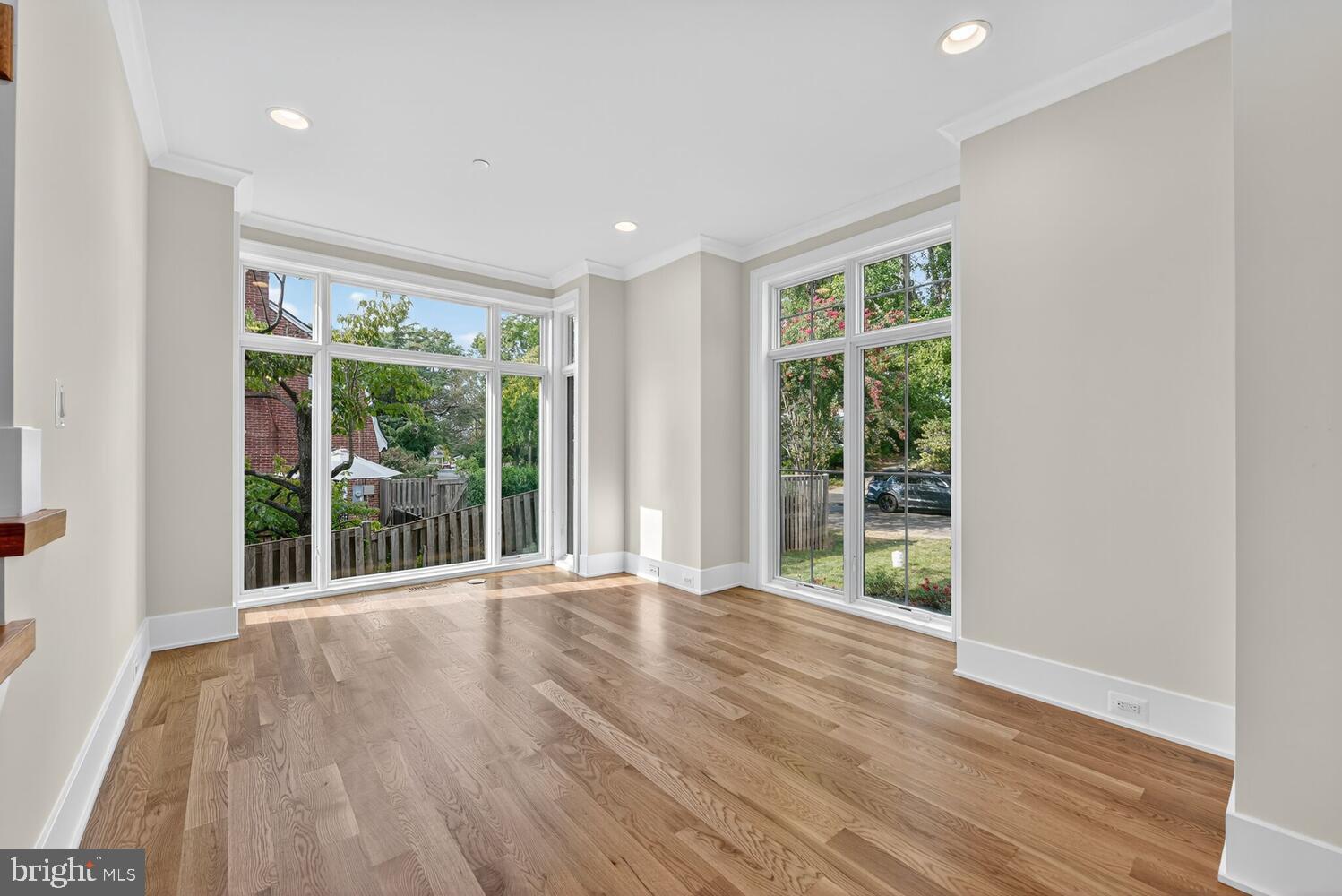 HUNTINGTON TERRACE - Residential