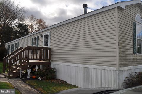 10 SIDING LANE MILLERSBURG PA 17061