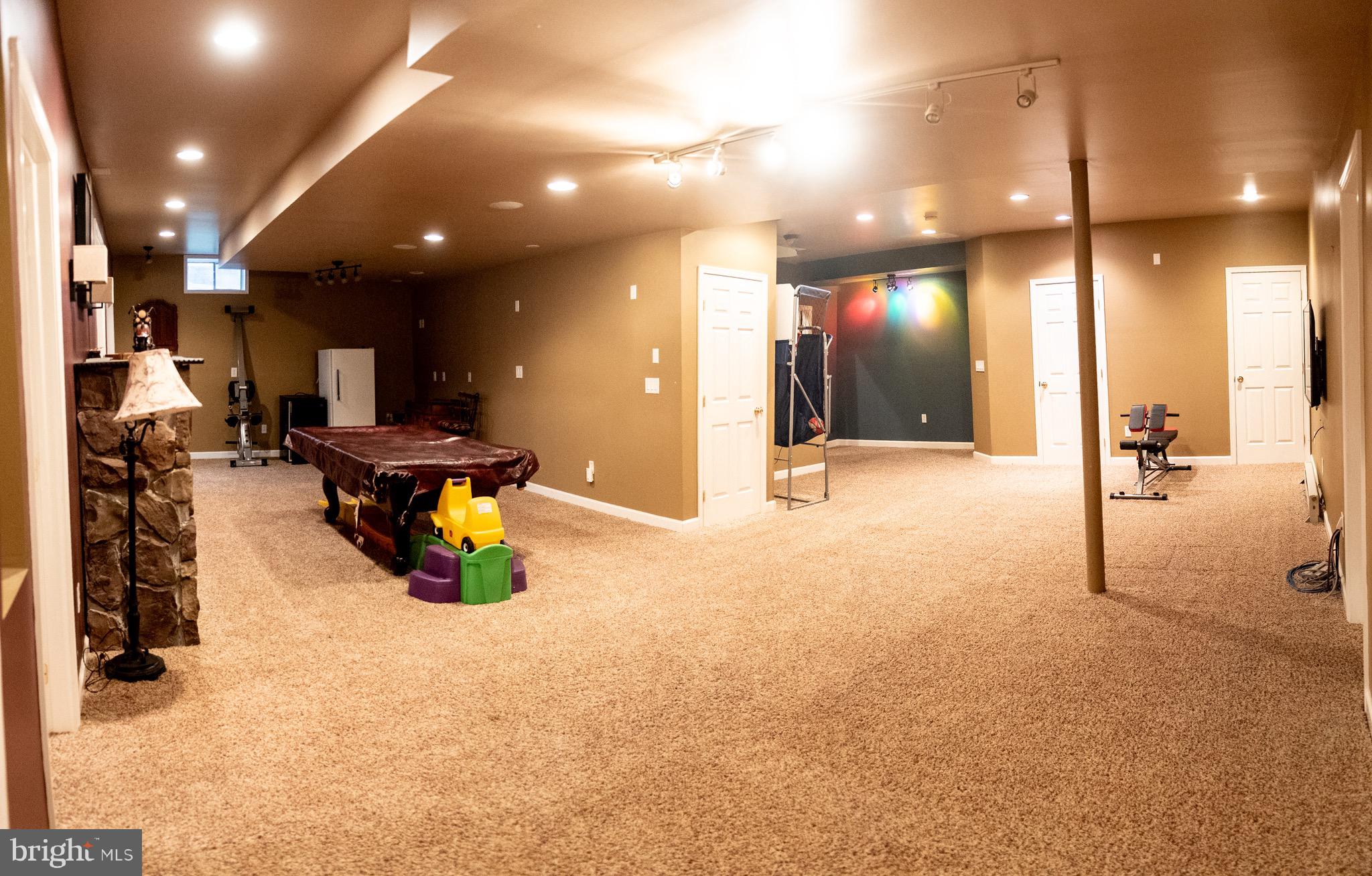 WINDGATE FARMS - Residential