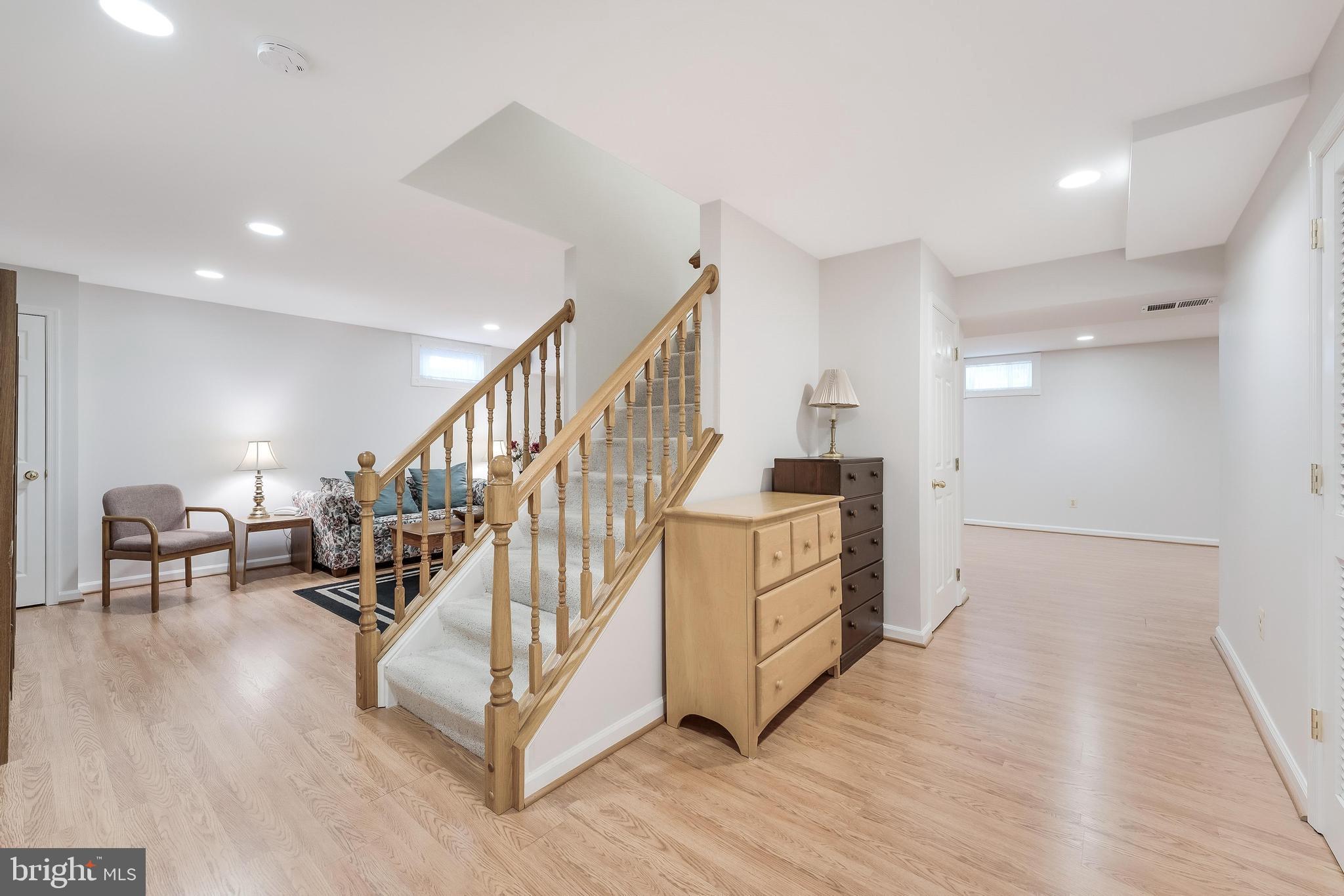 WILLOWS OF POTOMAC - Residential