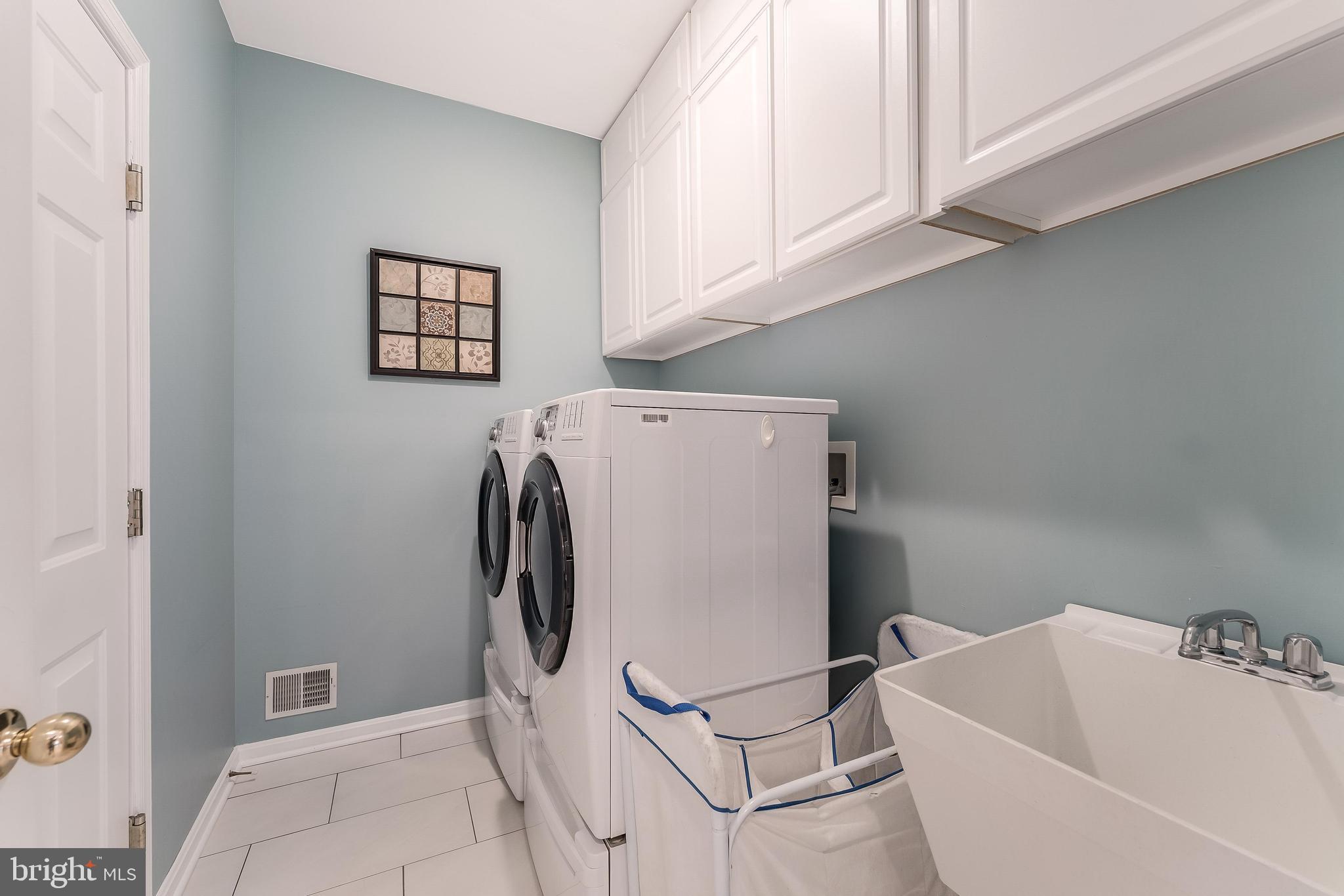 WILLOWS OF POTOMAC - Residential