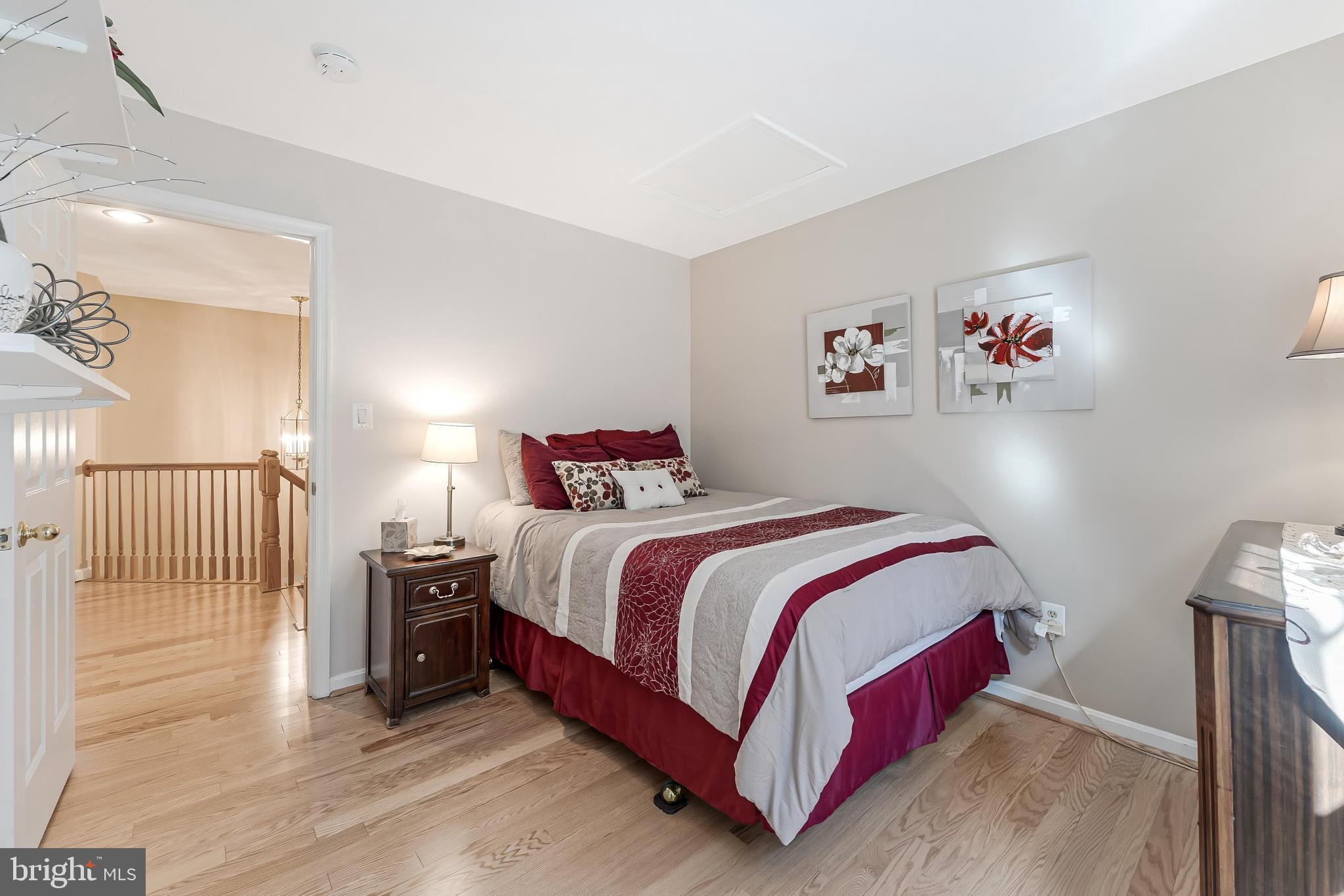 WILLOWS OF POTOMAC - Residential