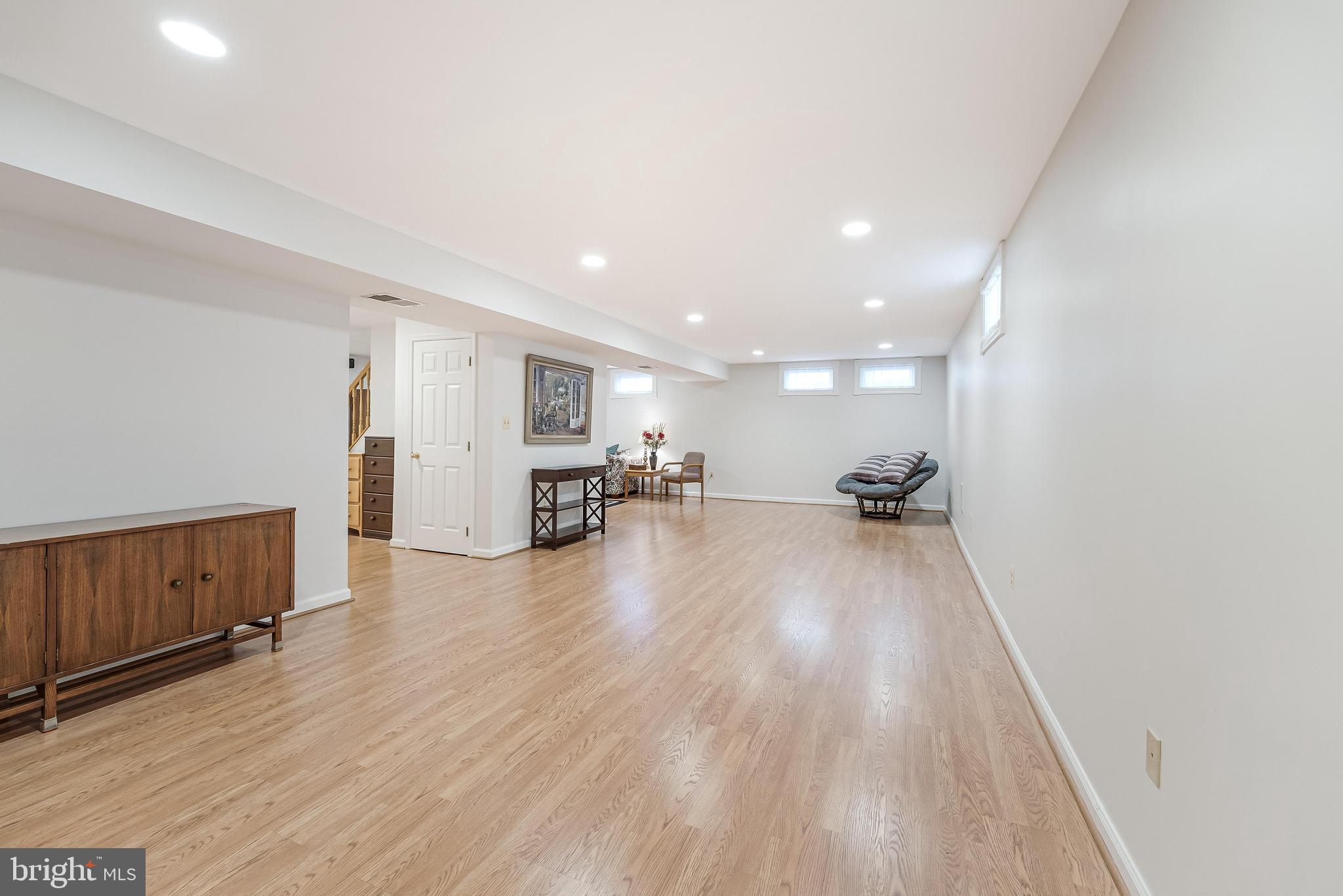 WILLOWS OF POTOMAC - Residential