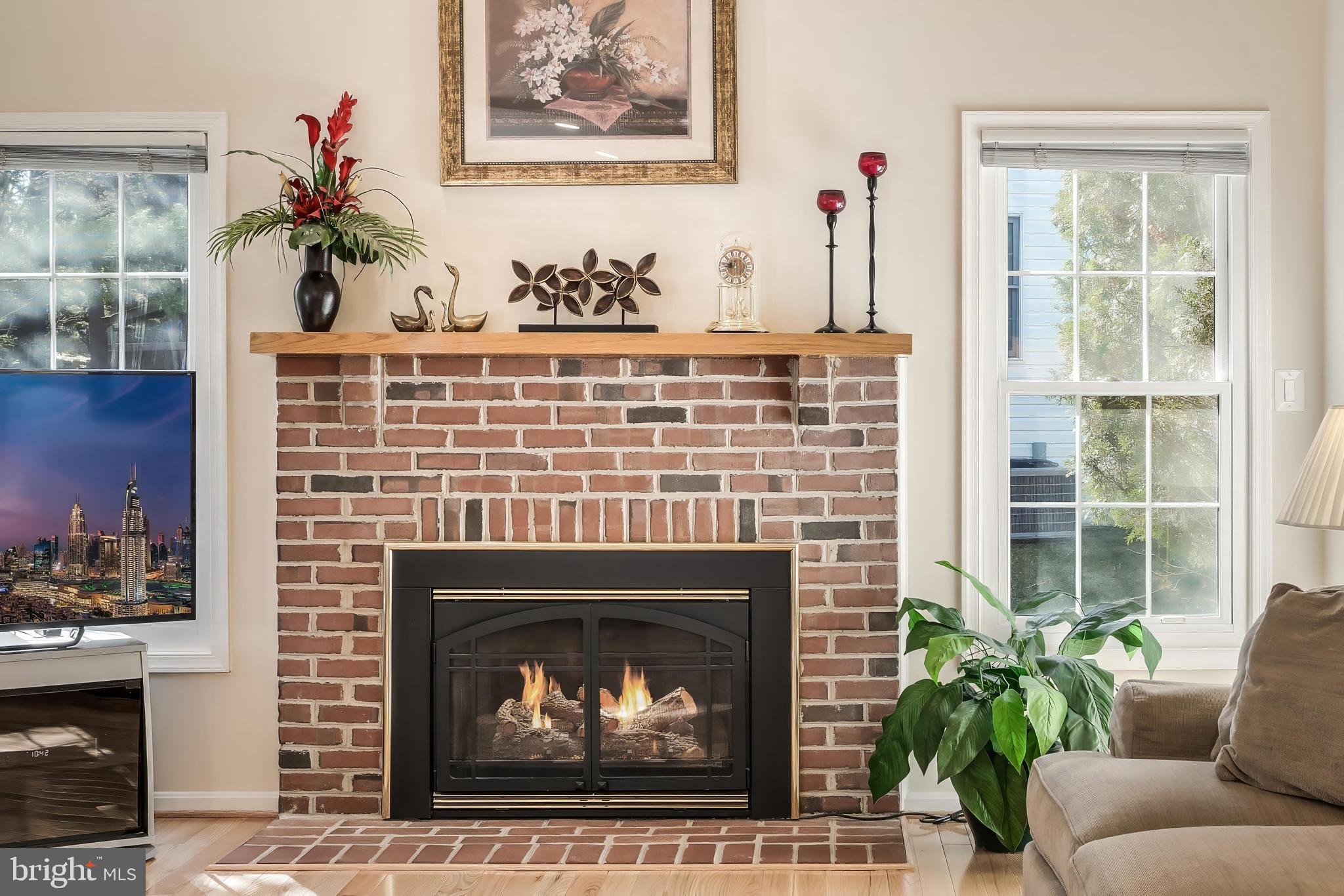 WILLOWS OF POTOMAC - Residential