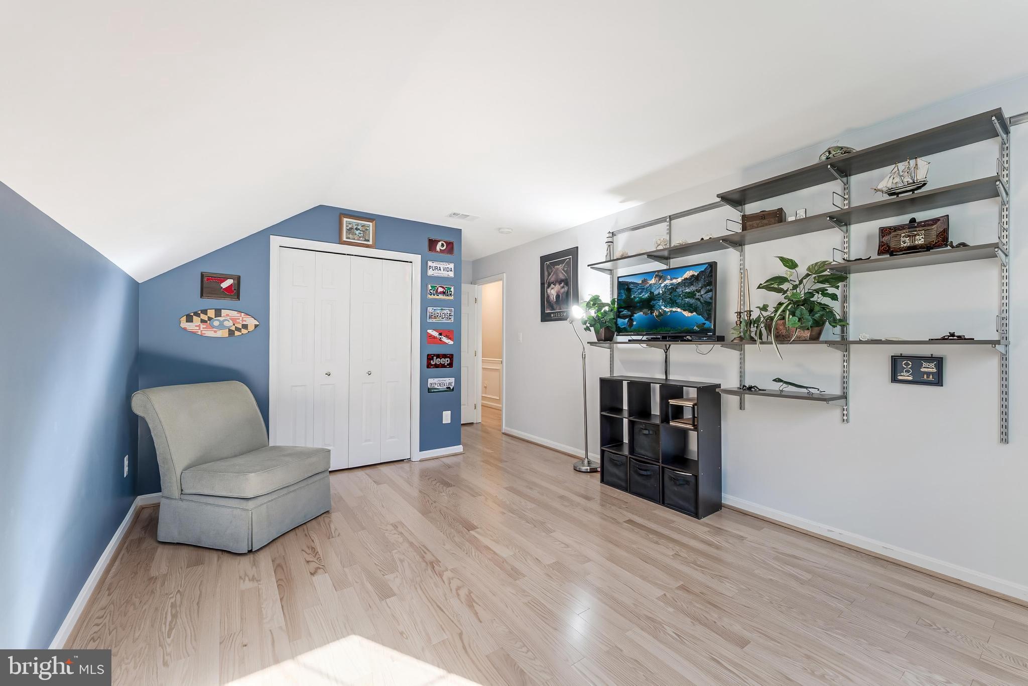 WILLOWS OF POTOMAC - Residential