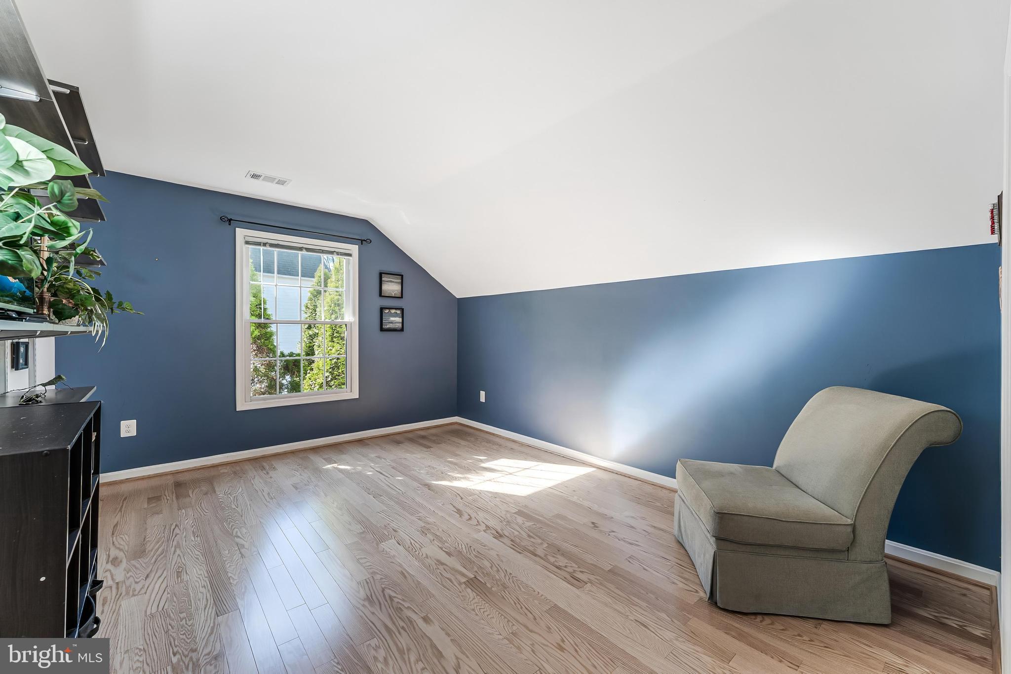 WILLOWS OF POTOMAC - Residential