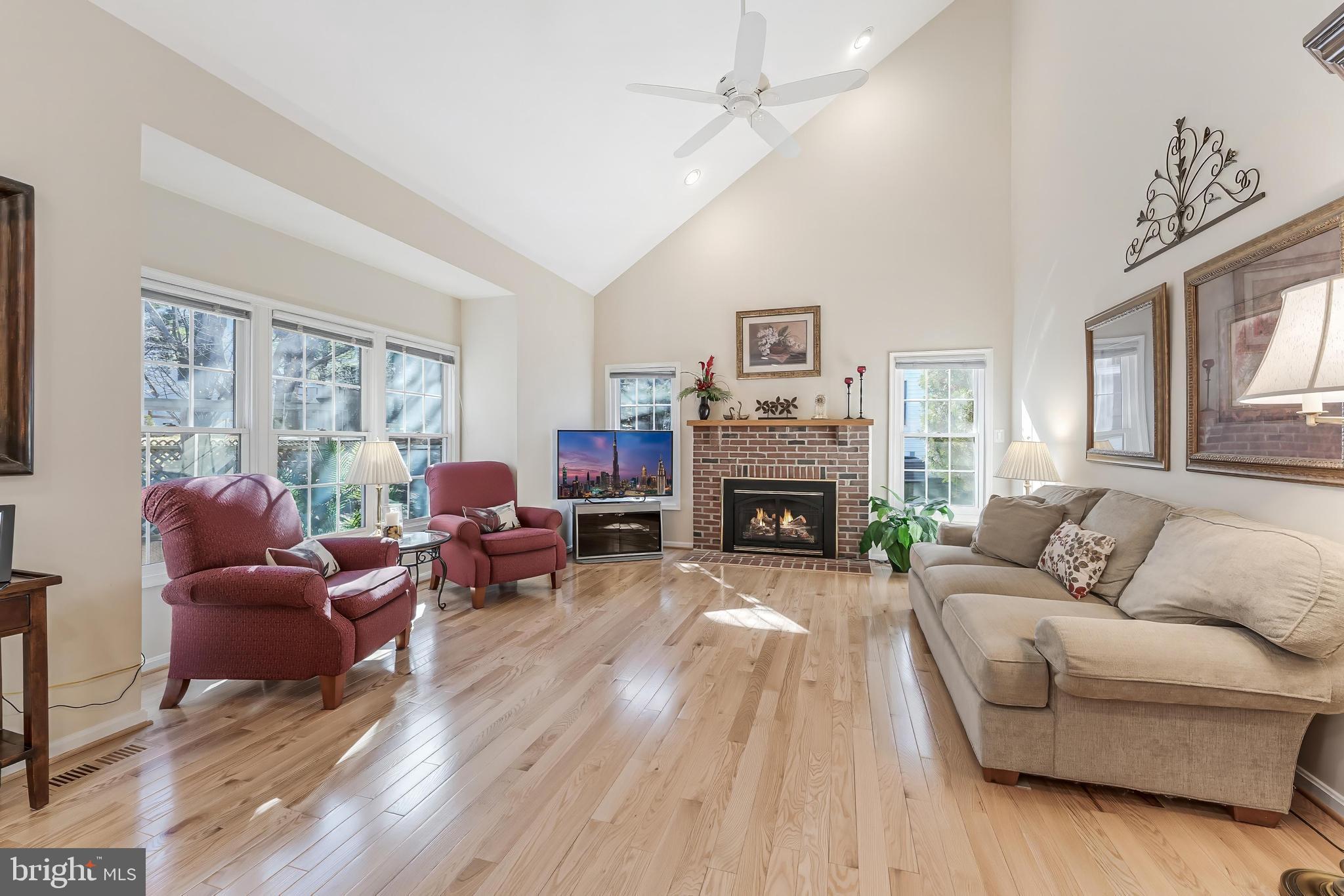 WILLOWS OF POTOMAC - Residential