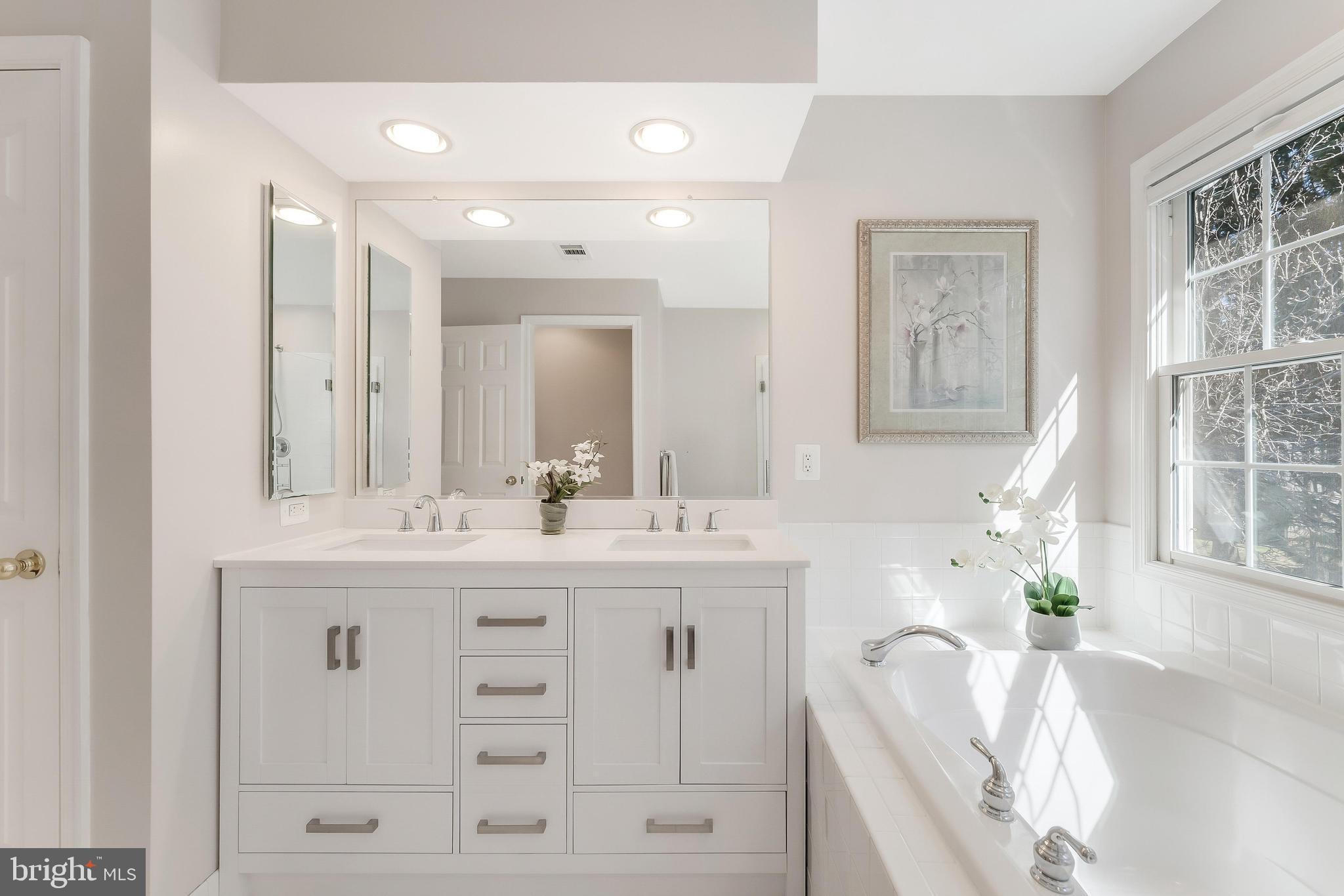 WILLOWS OF POTOMAC - Residential