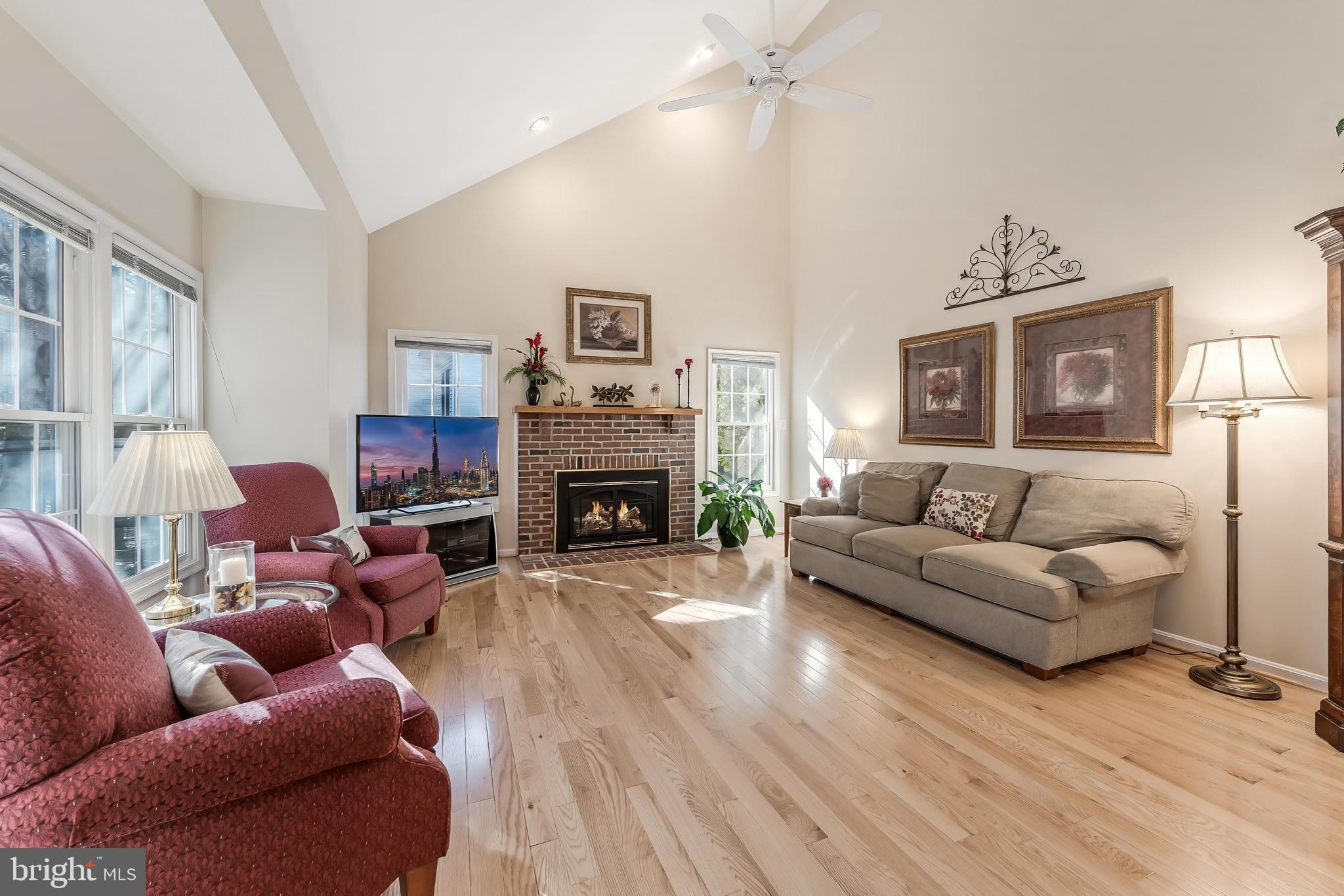 WILLOWS OF POTOMAC - Residential