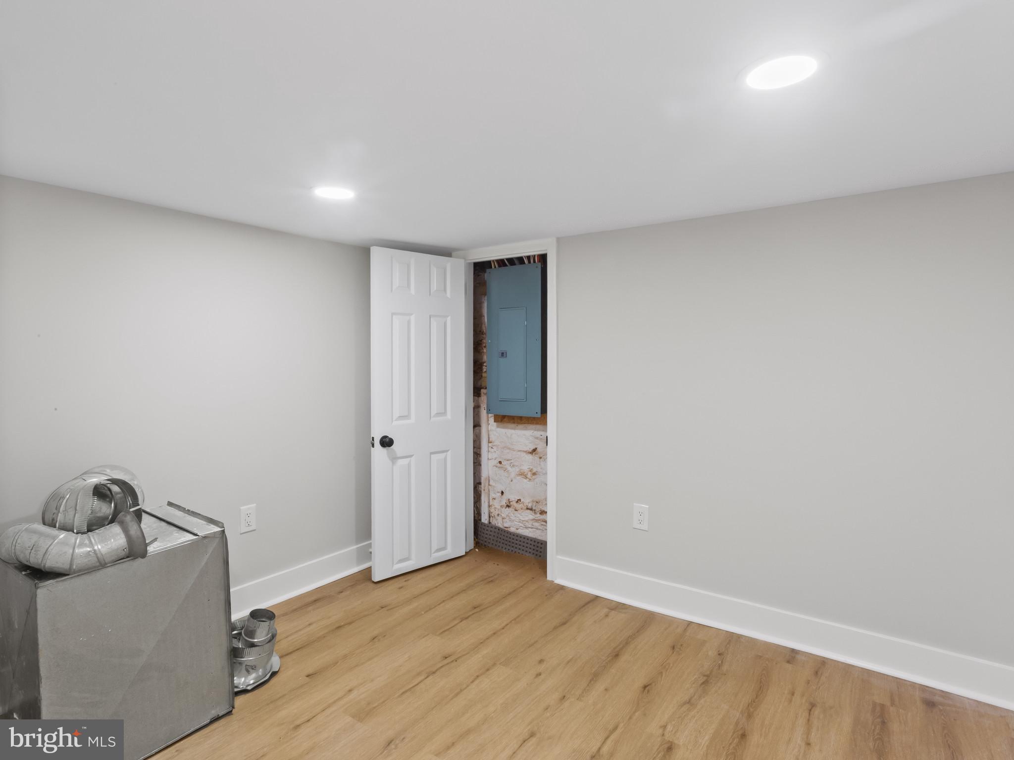 HIGHLANDTOWN - Residential