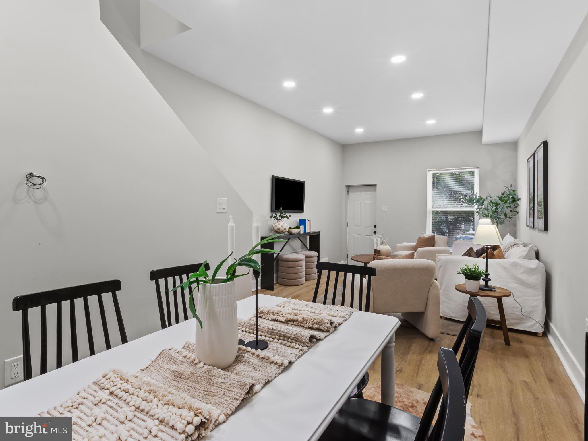 HIGHLANDTOWN - Residential