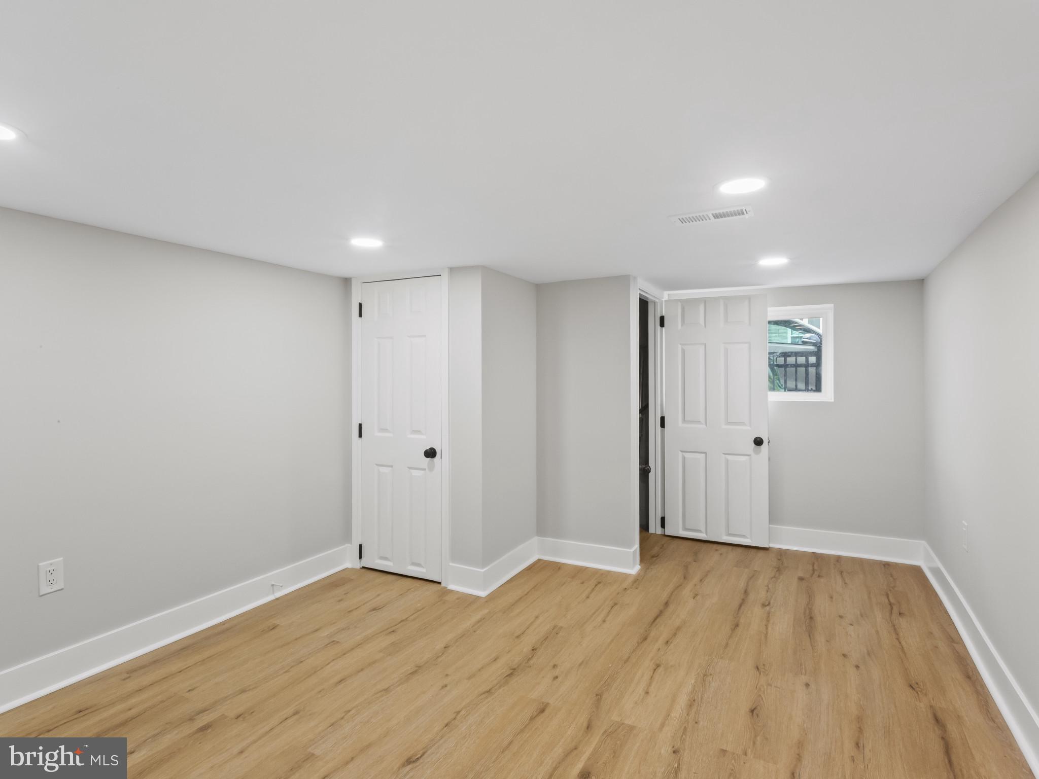 HIGHLANDTOWN - Residential