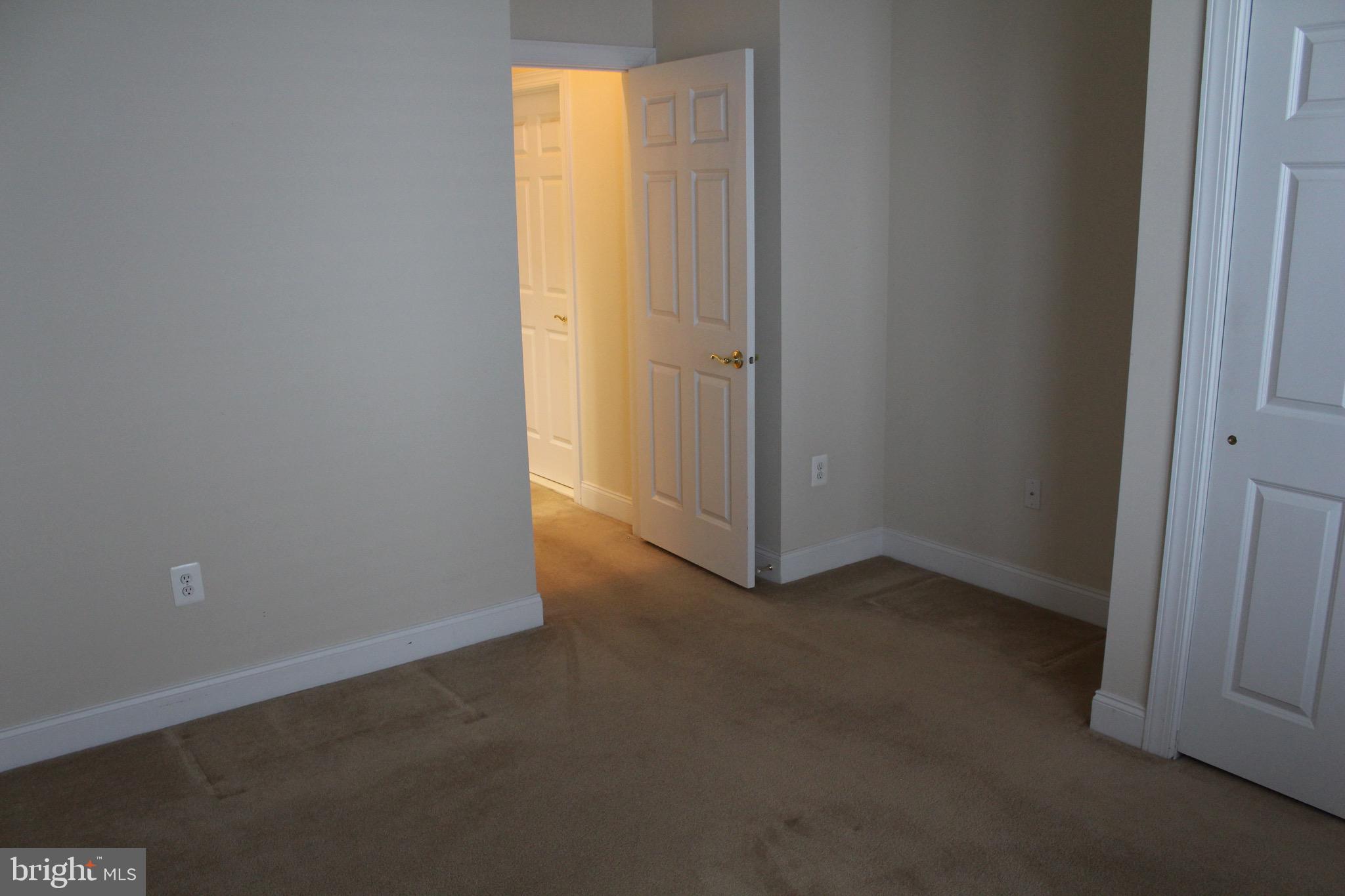 DOMINION VALLEY COUNTRY CLUB - Residential Lease