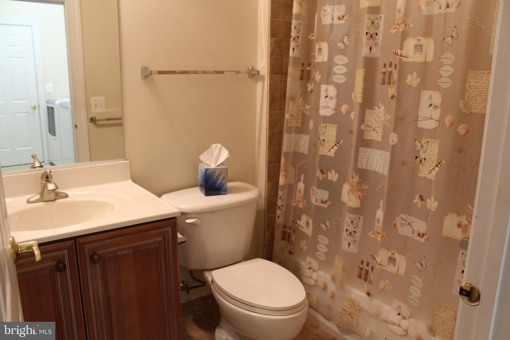 DOMINION VALLEY COUNTRY CLUB - Residential Lease