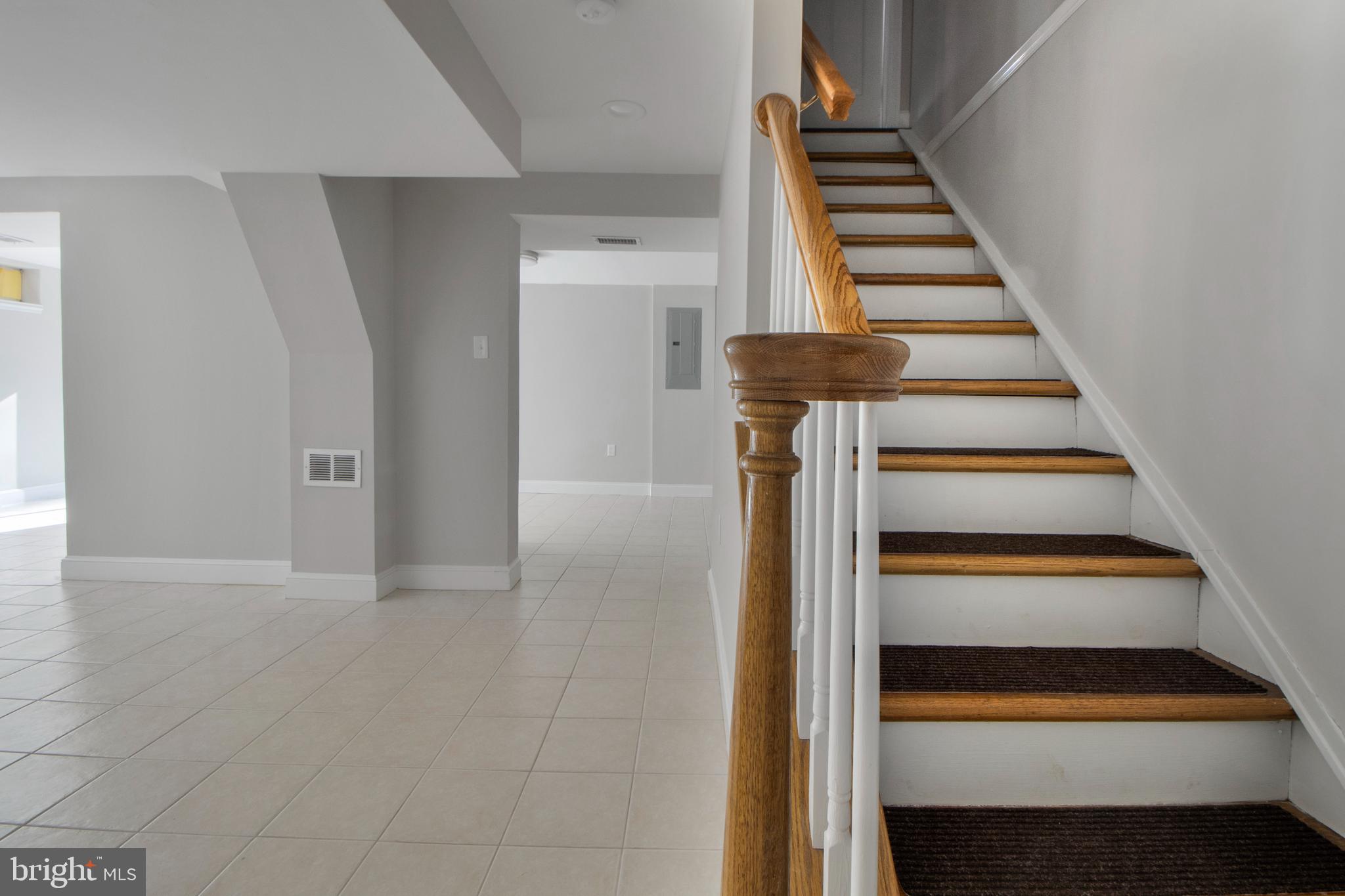 NORTH SPRINGFIELD PARK - Residential Lease