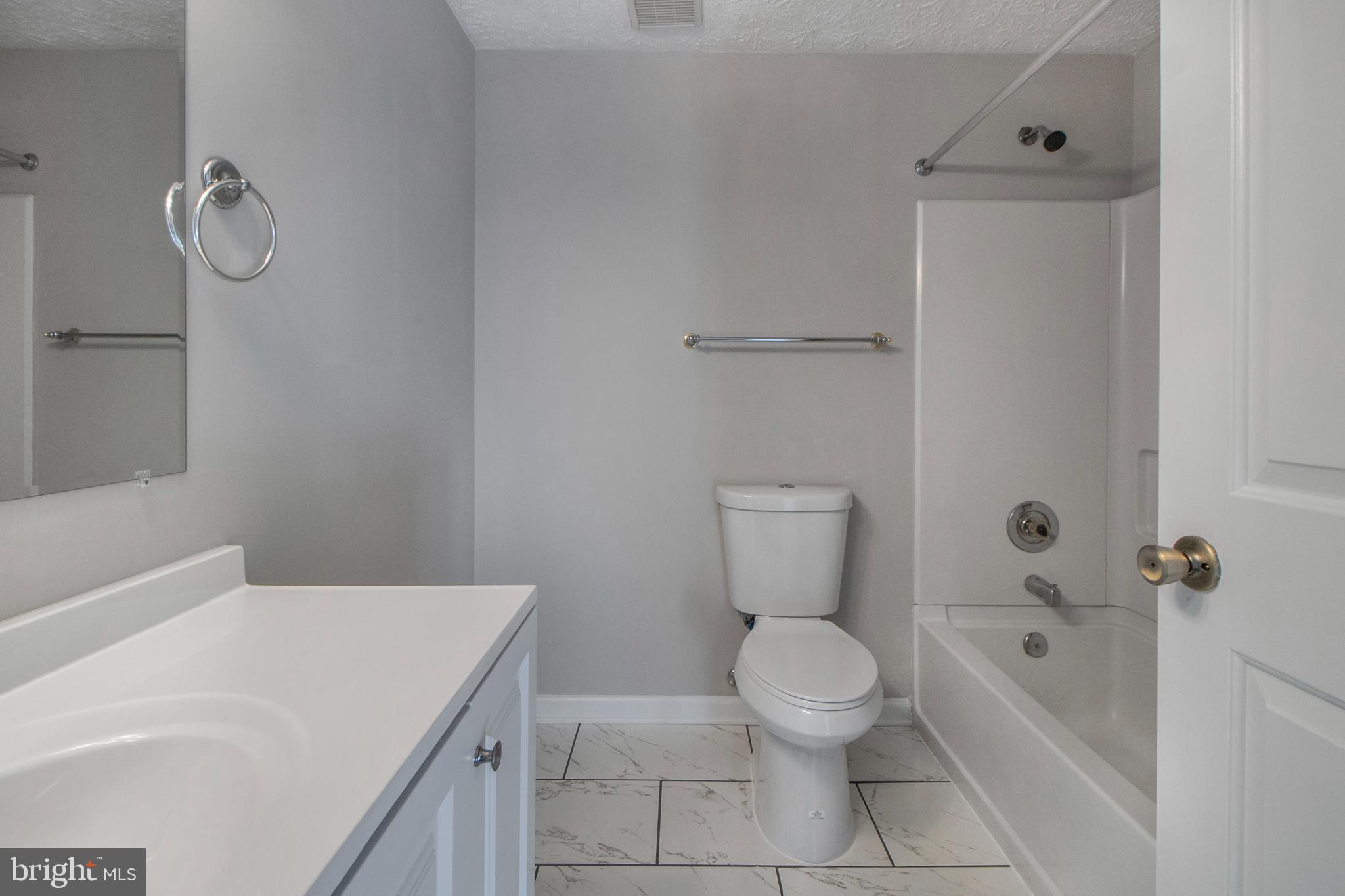 NORTH SPRINGFIELD PARK - Residential Lease