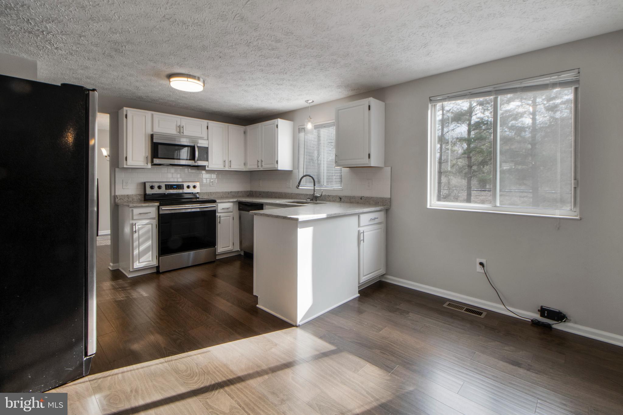 NORTH SPRINGFIELD PARK - Residential Lease