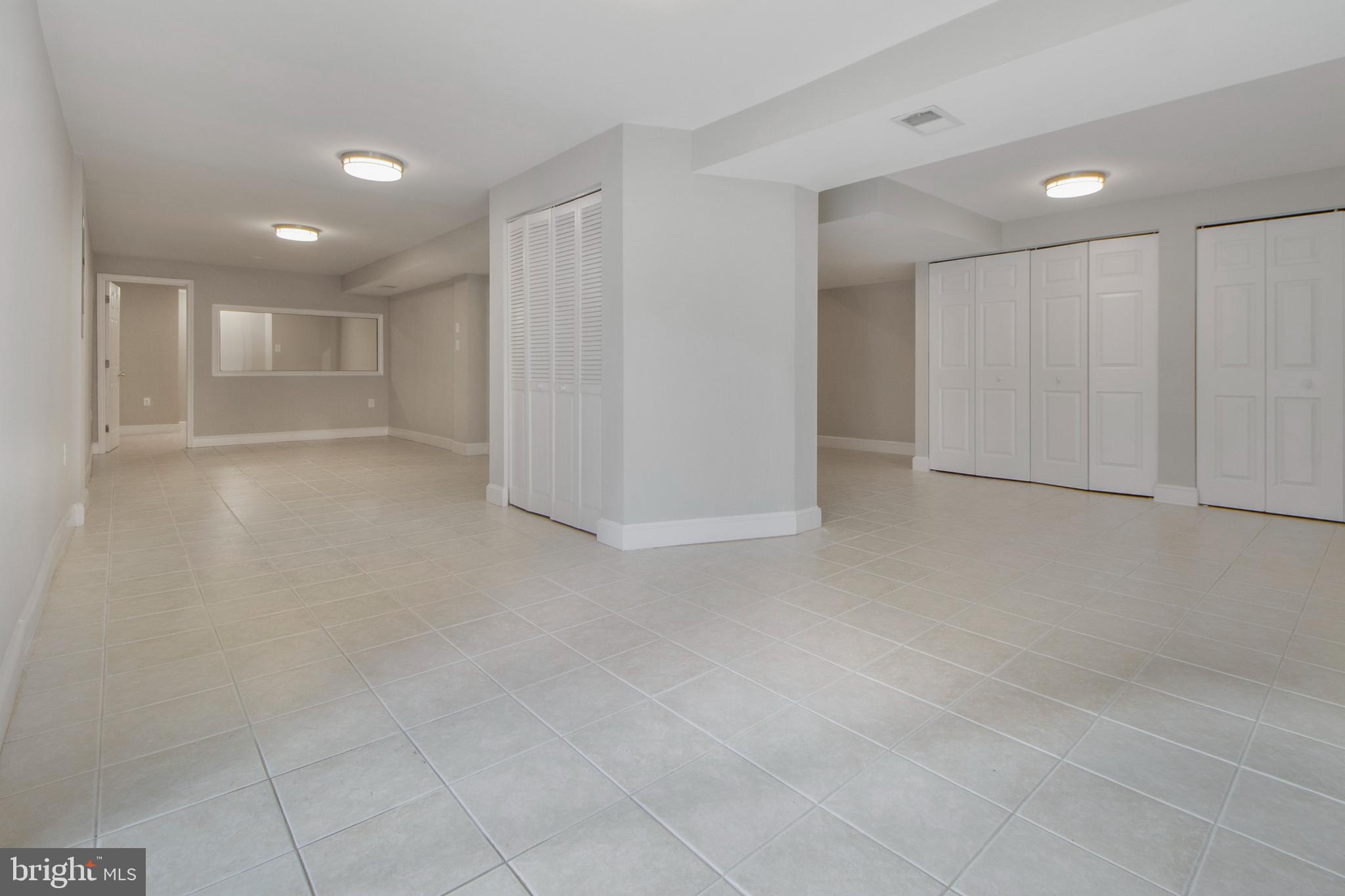 NORTH SPRINGFIELD PARK - Residential Lease