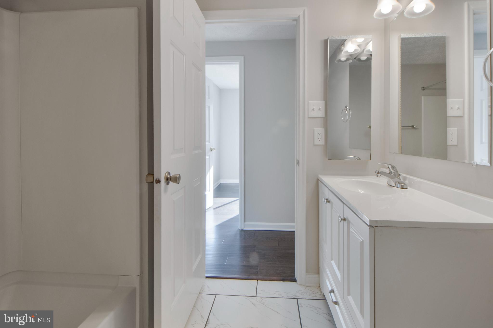 NORTH SPRINGFIELD PARK - Residential Lease