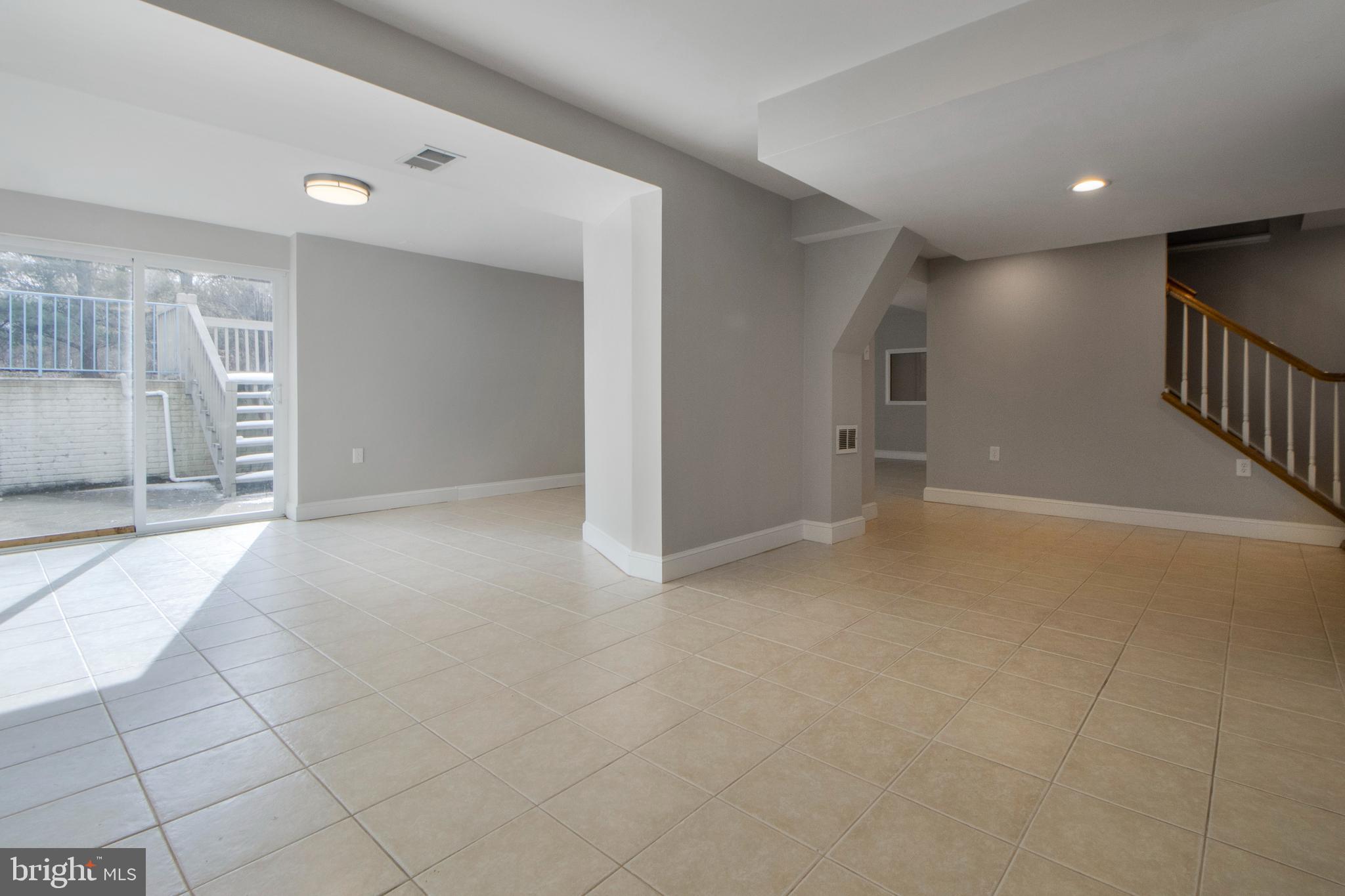 NORTH SPRINGFIELD PARK - Residential Lease