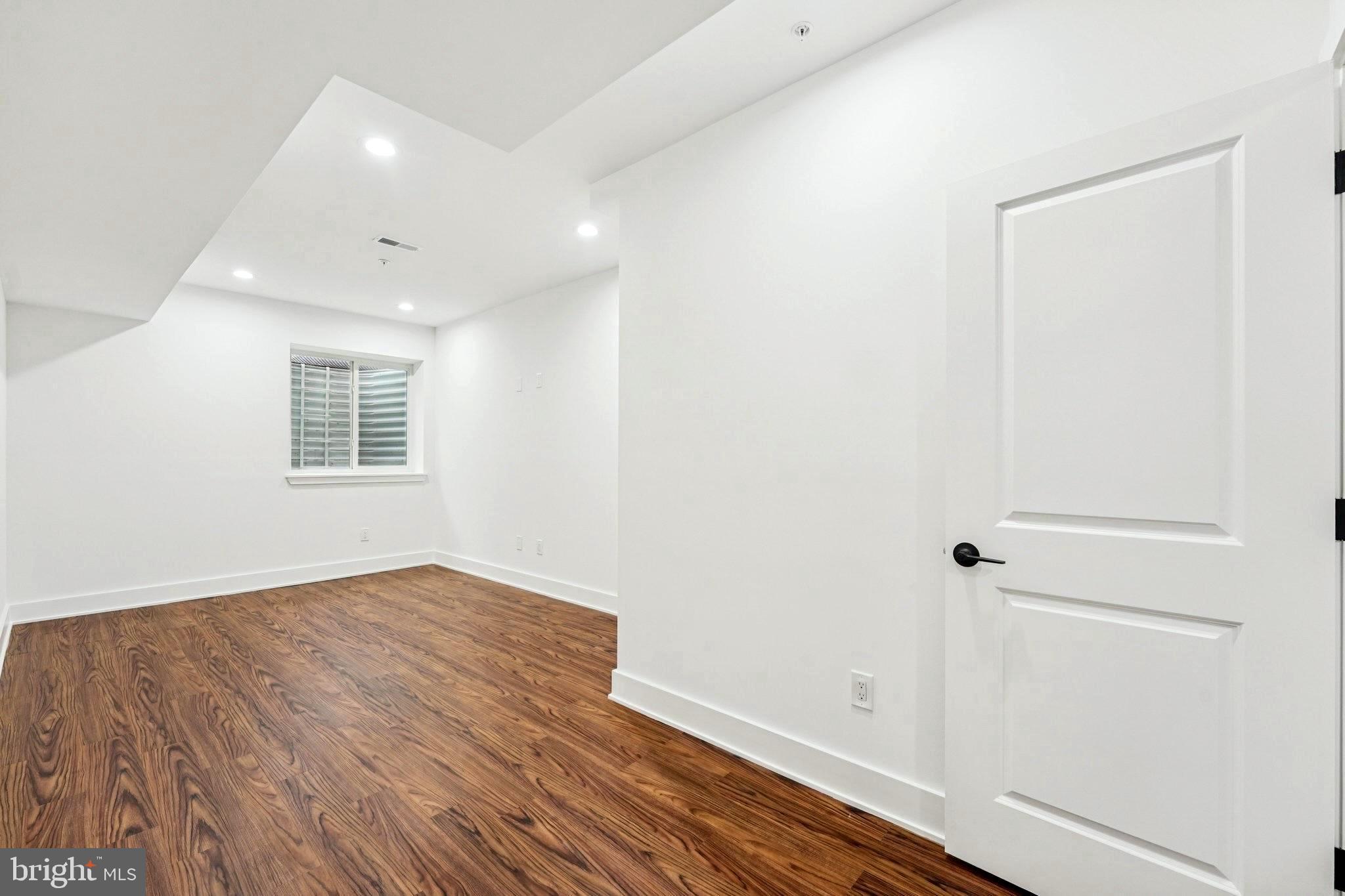 GRAYS FERRY - Residential Lease