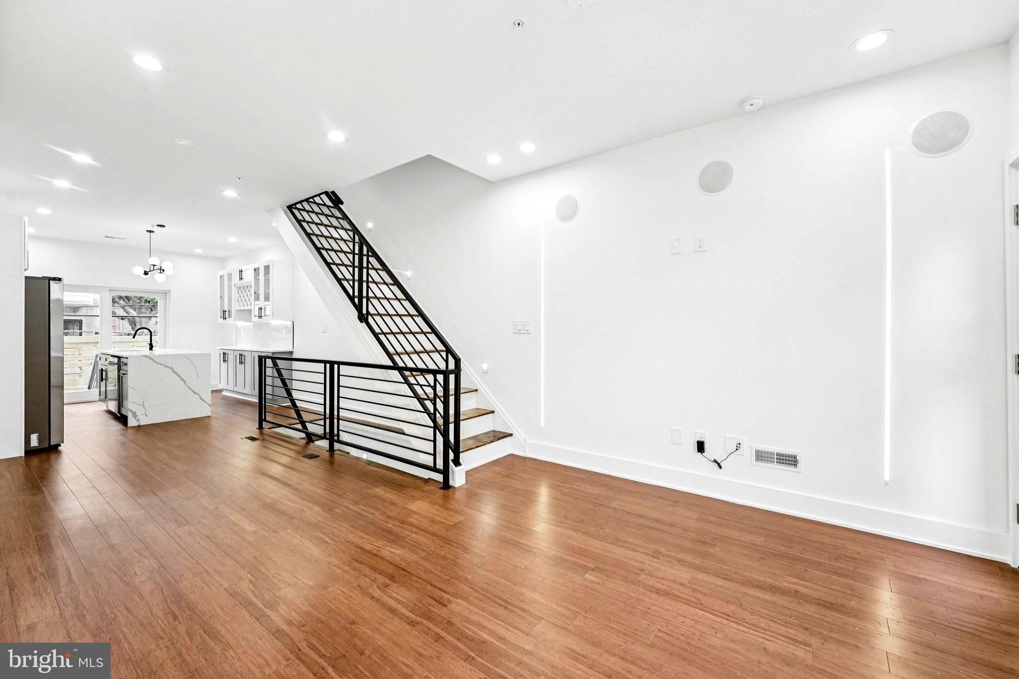 GRAYS FERRY - Residential Lease