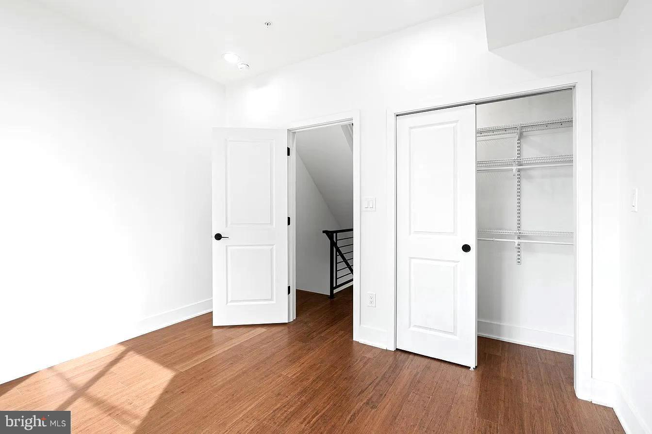 GRAYS FERRY - Residential Lease